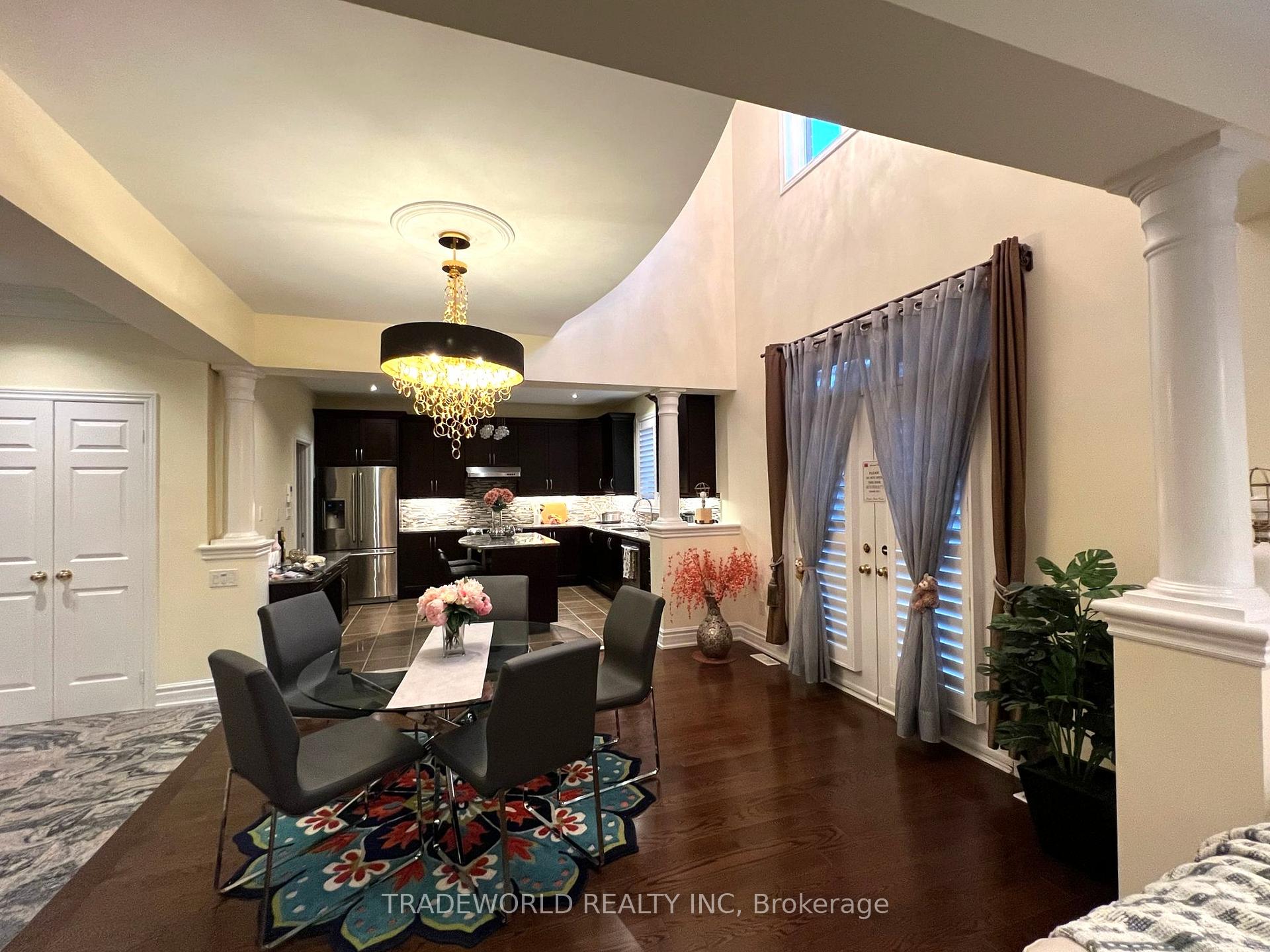 Photo 7 of 73 Glengordon Crescent, Markham, Devil's Elbow — HOMEH