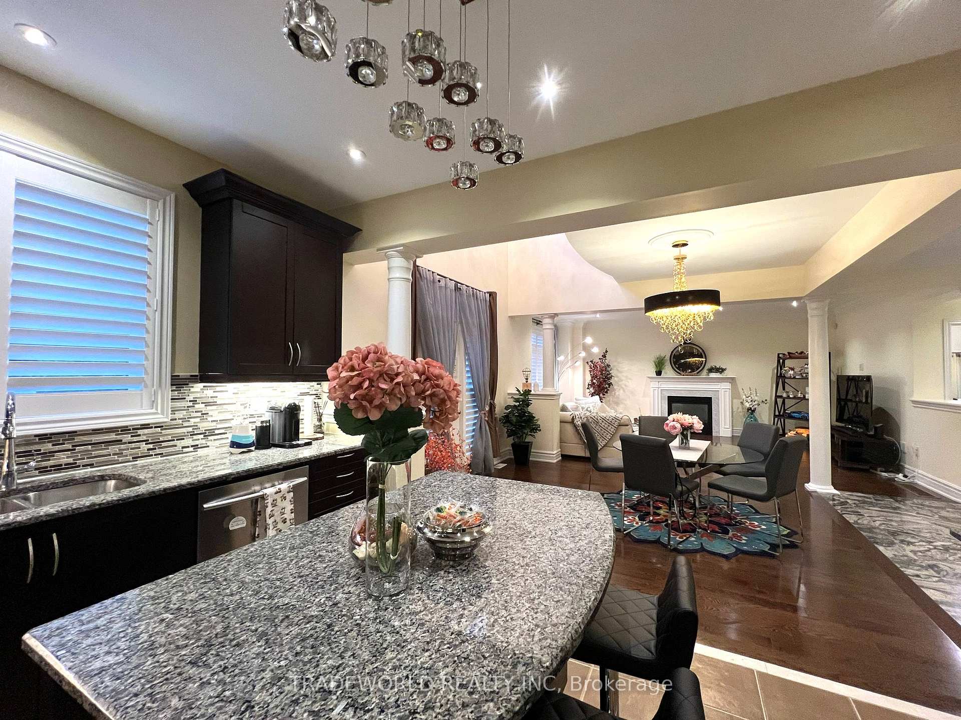 Photo 9 of 73 Glengordon Crescent, Markham, Devil's Elbow — HOMEH