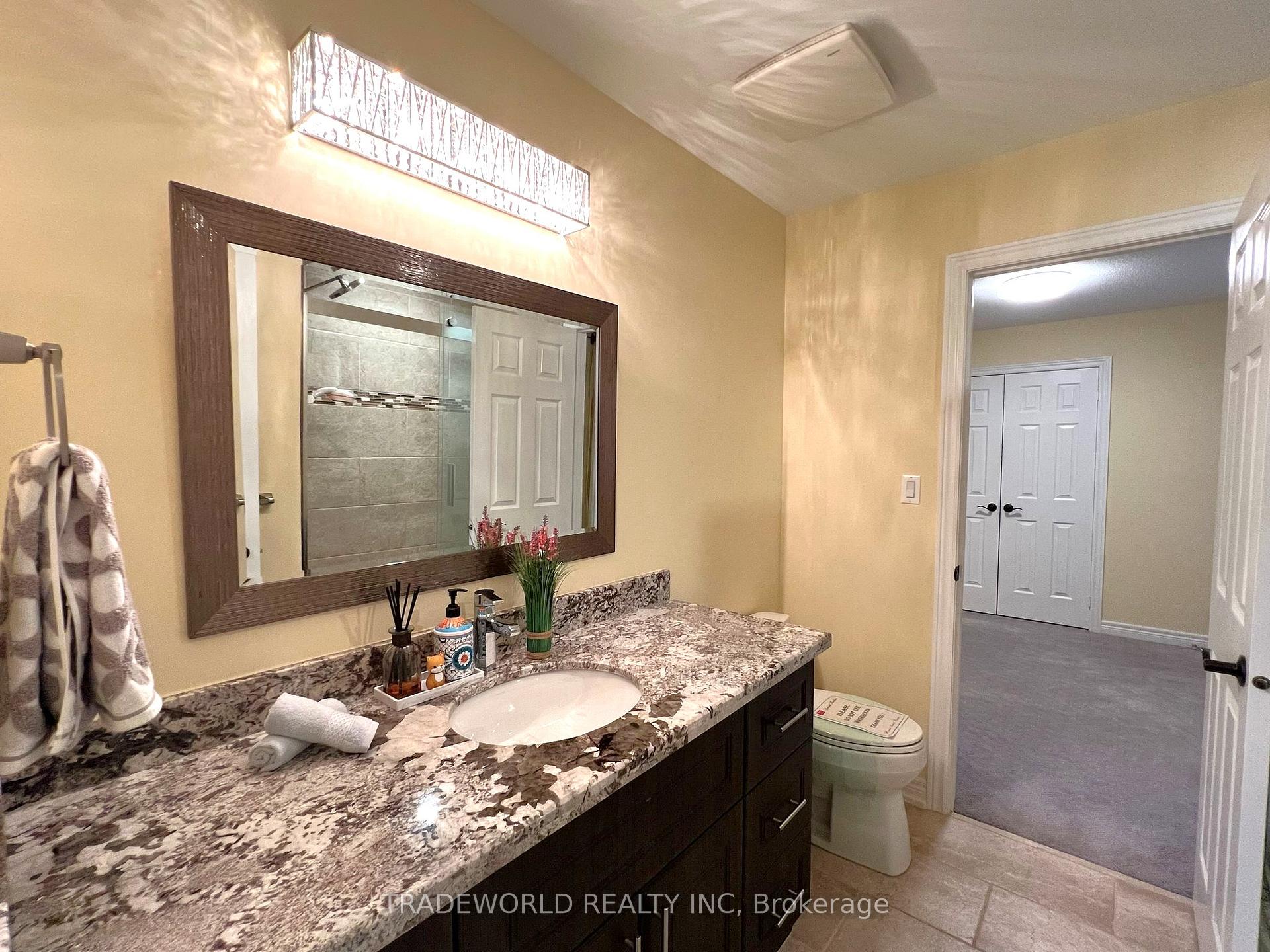 Photo 17 of 73 Glengordon Crescent, Markham, Devil's Elbow — HOMEH