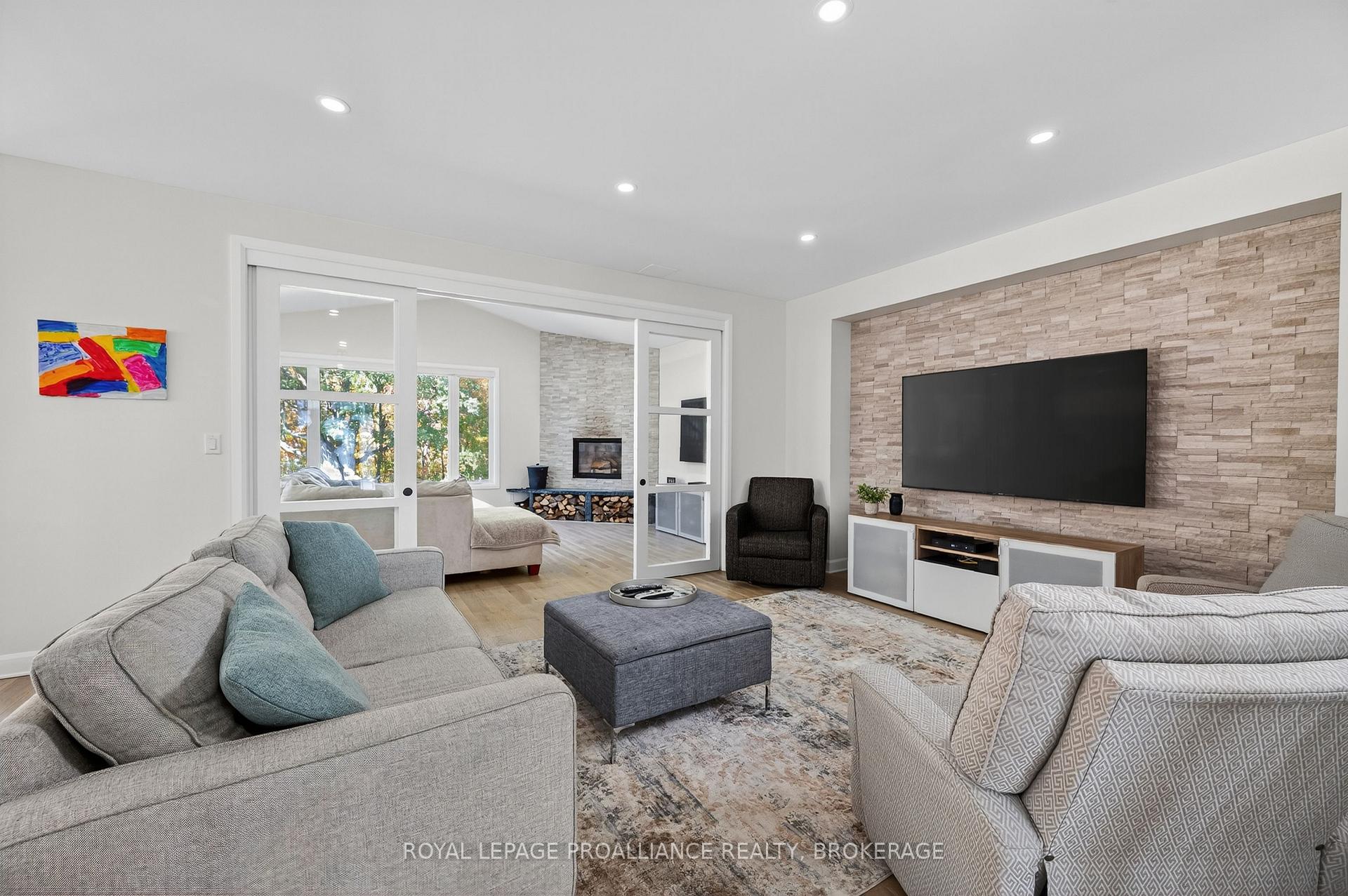 Photo 6 of 756 Riverview Way, Kingston, Kingston East (Incl Barret Crt) — HOMEH