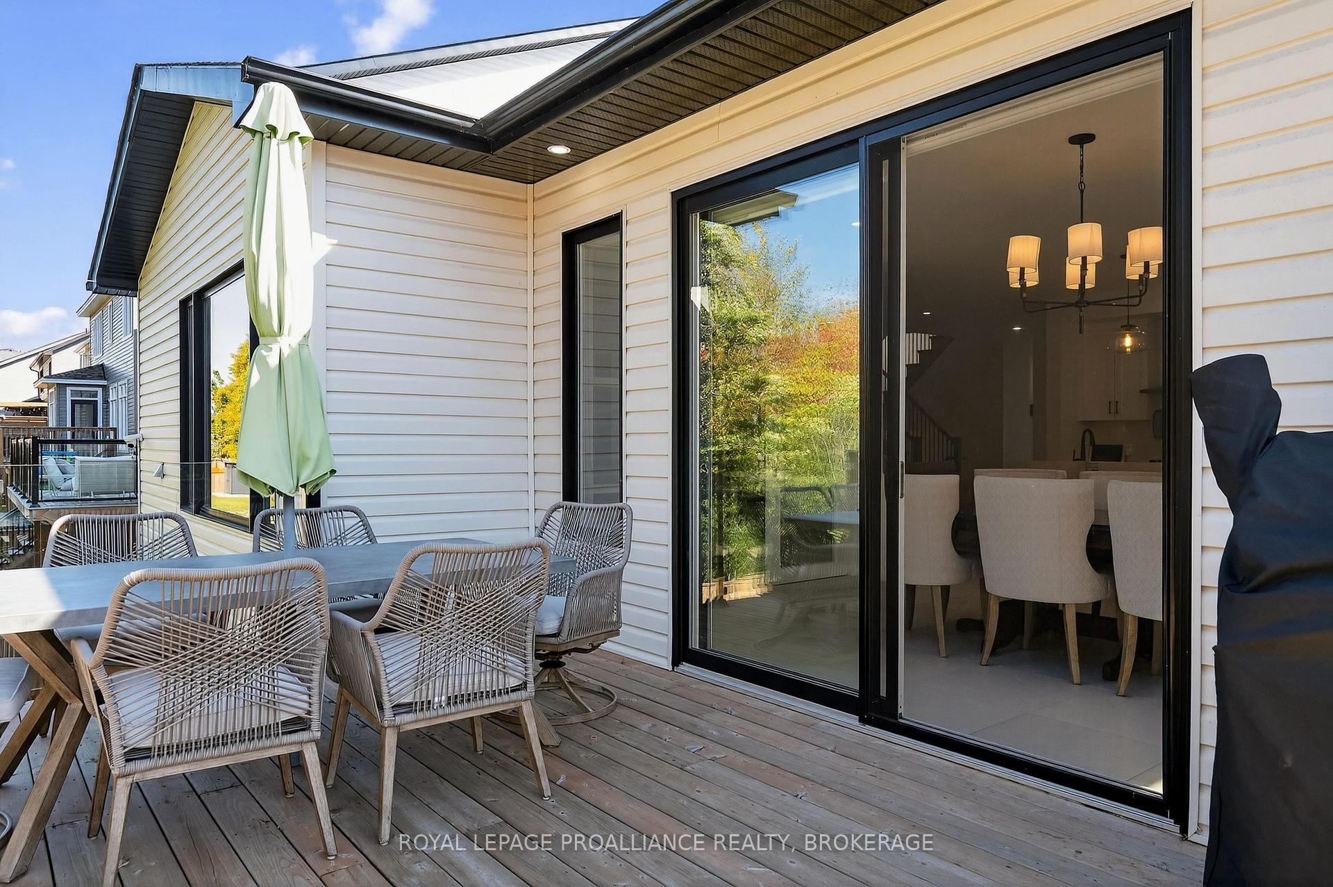 Photo 12 of 756 Riverview Way, Kingston, Kingston East (Incl Barret Crt) — HOMEH