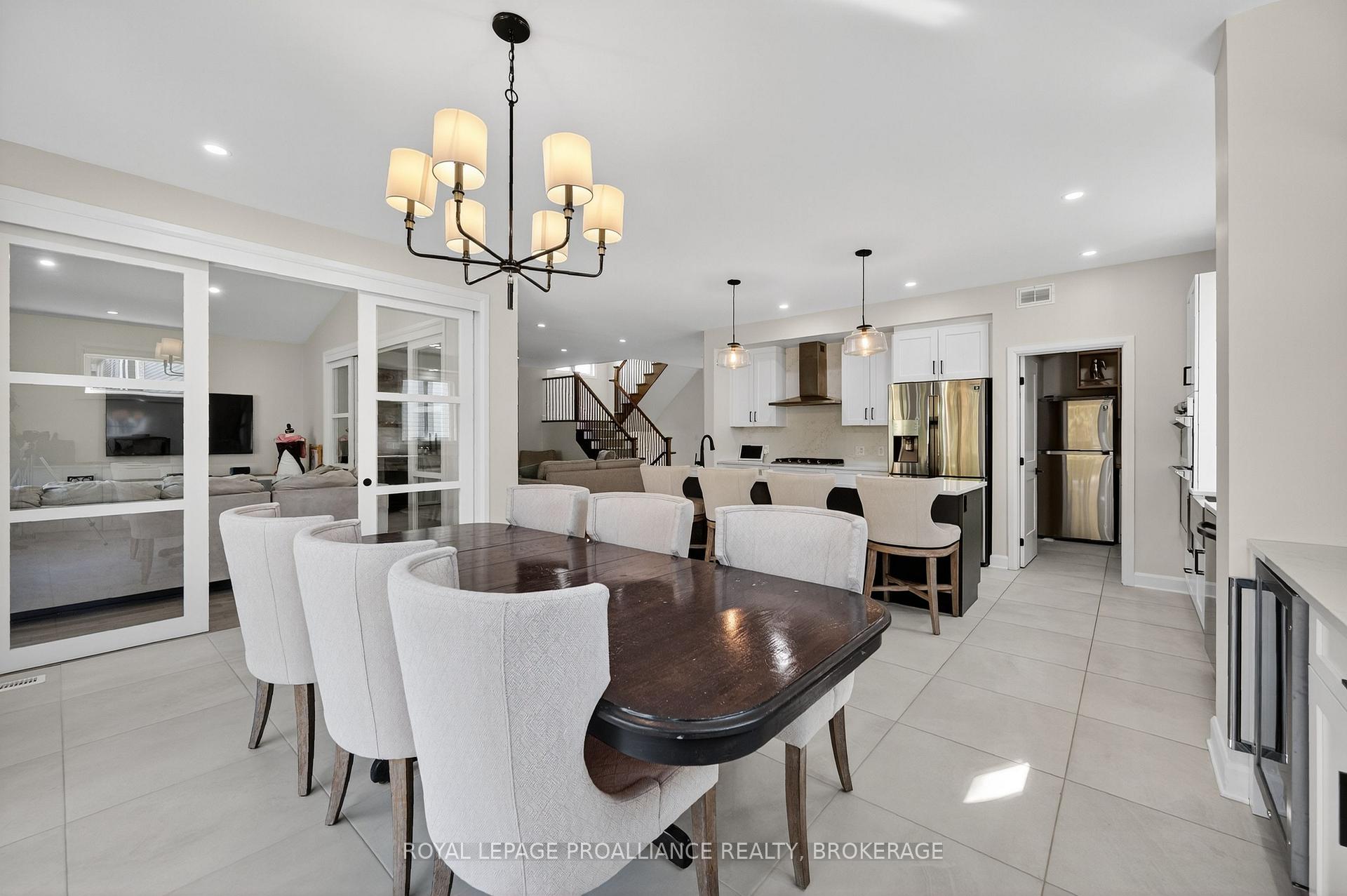 Photo 14 of 756 Riverview Way, Kingston, Kingston East (Incl Barret Crt) — HOMEH