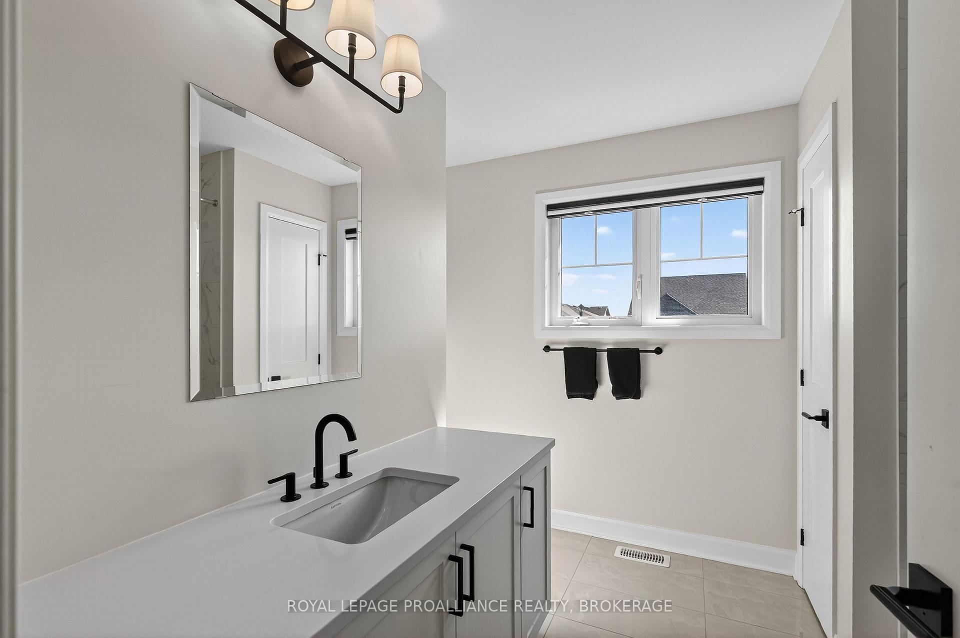 Photo 33 of 756 Riverview Way, Kingston, Kingston East (Incl Barret Crt) — HOMEH