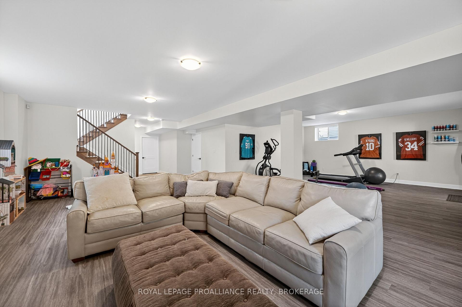 Photo 39 of 756 Riverview Way, Kingston, Kingston East (Incl Barret Crt) — HOMEH