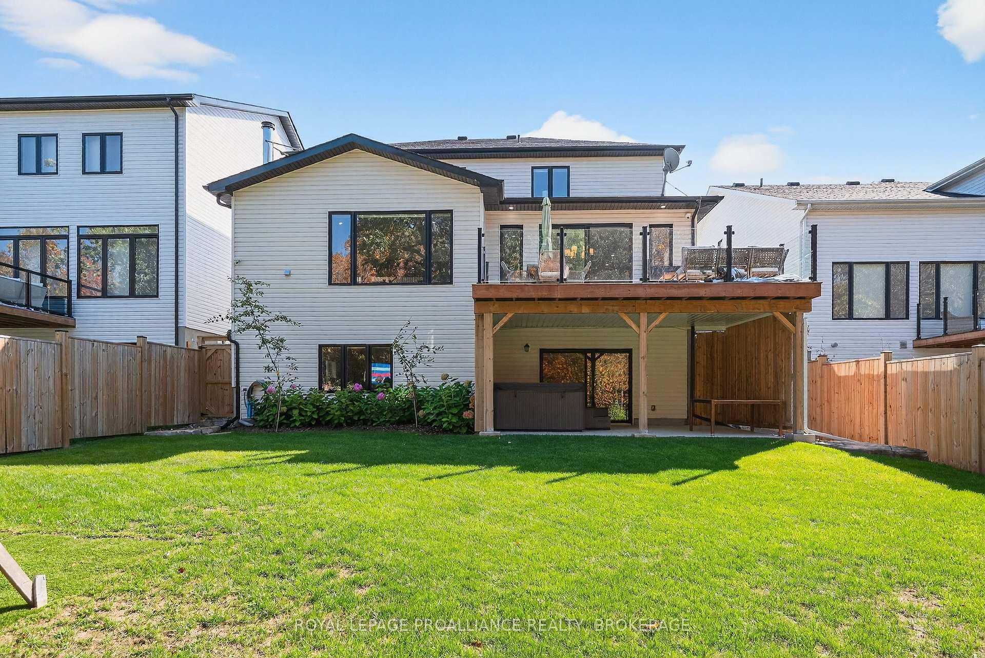 Photo 43 of 756 Riverview Way, Kingston, Kingston East (Incl Barret Crt) — HOMEH