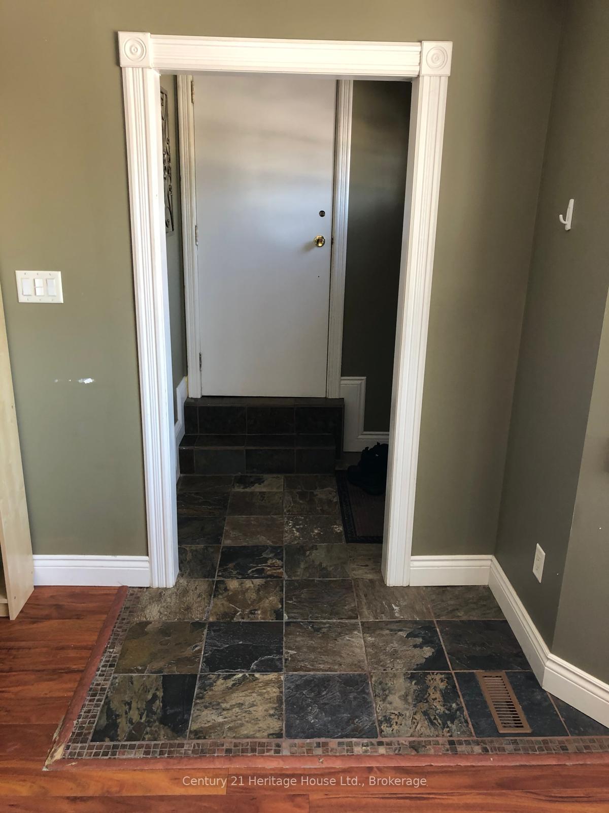 Photo 14 of 165 Margaret Avenue, Kitchener — HOMEH
