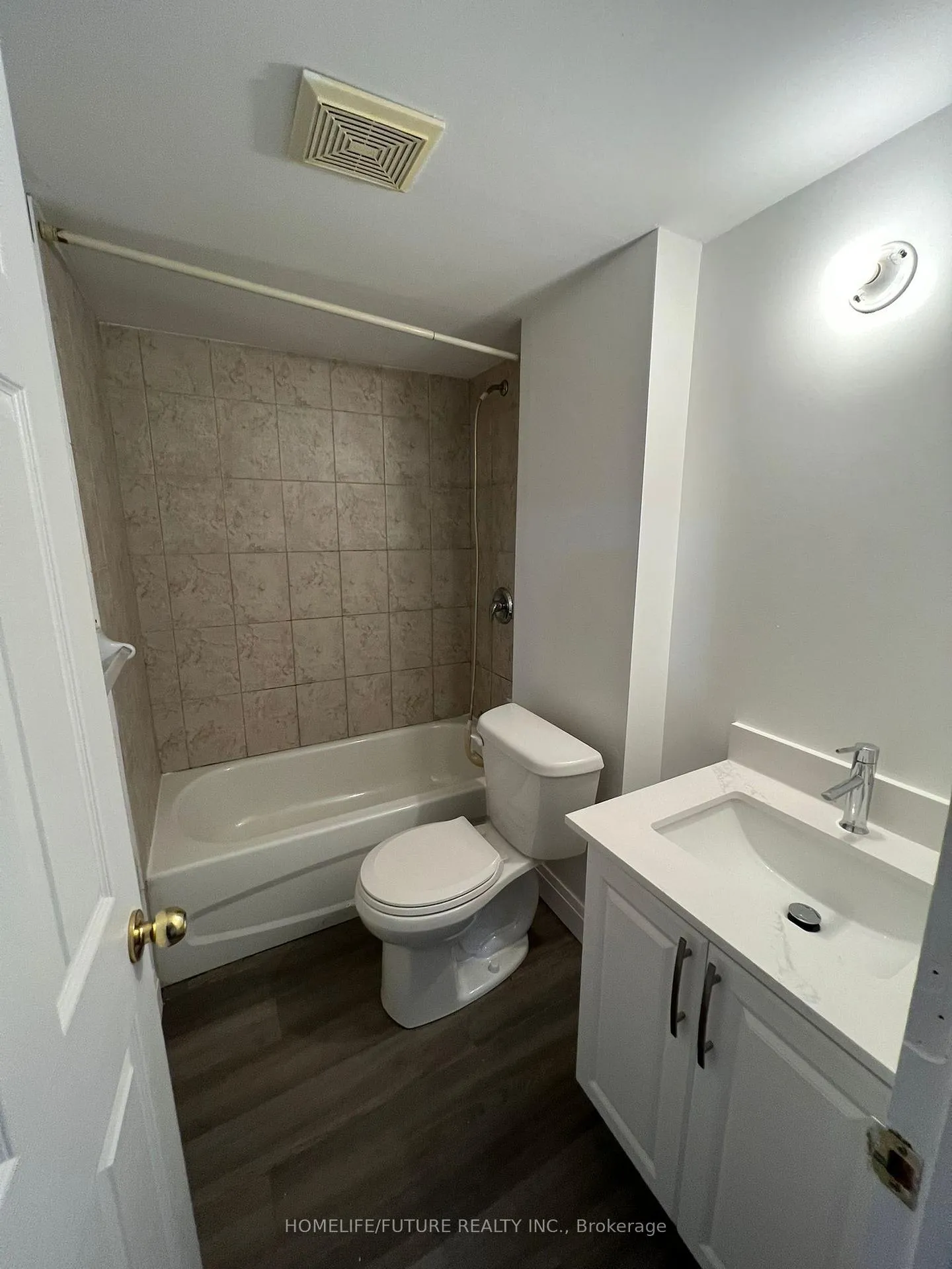 Photo 5 of Unit Bsmt, 650 Highglen Avenue, Markham, Middlefield — HOMEH