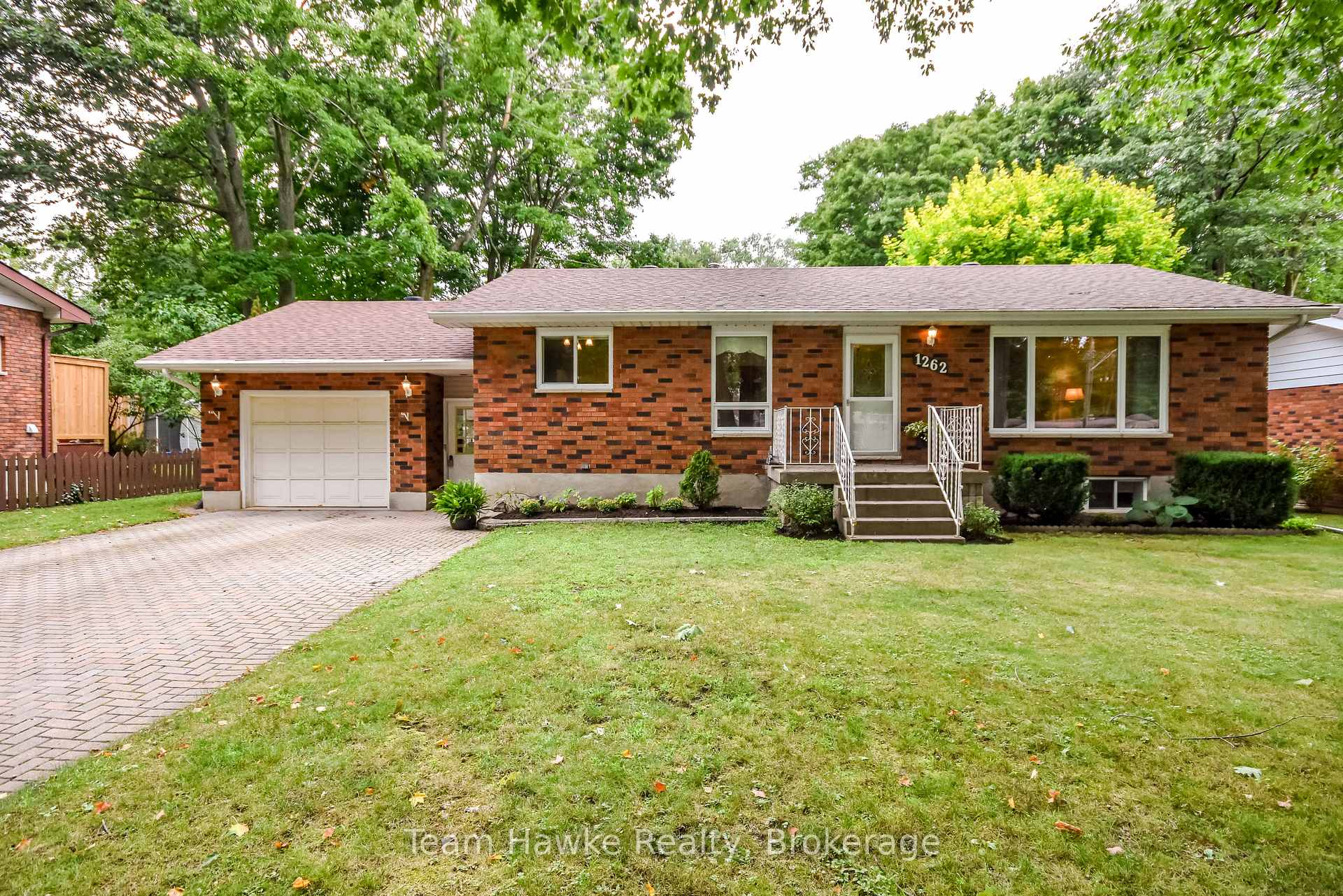 Photo 3 of 1262 Everton Road, Midland — HOMEH
