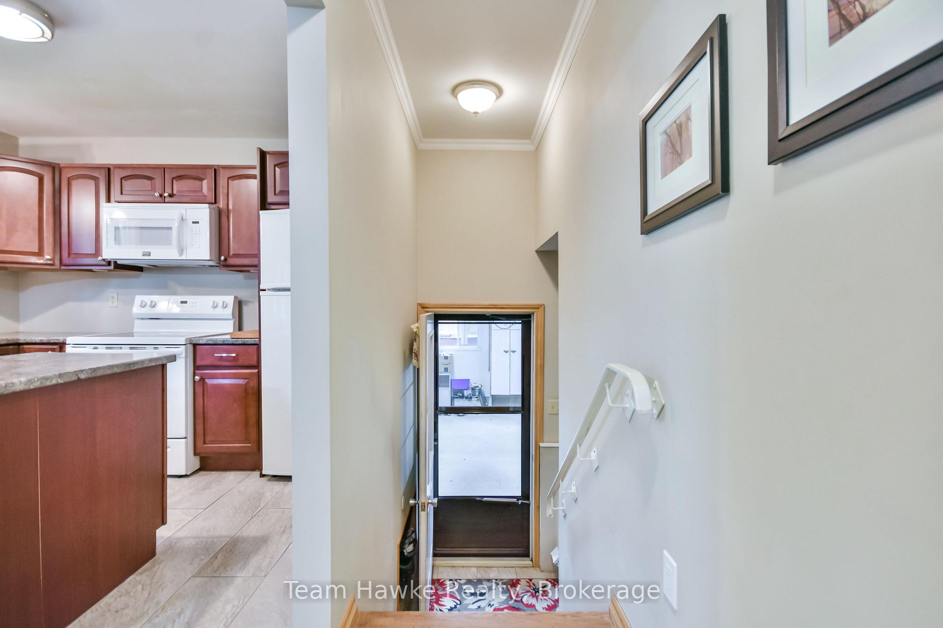 Photo 15 of 1262 Everton Road, Midland — HOMEH
