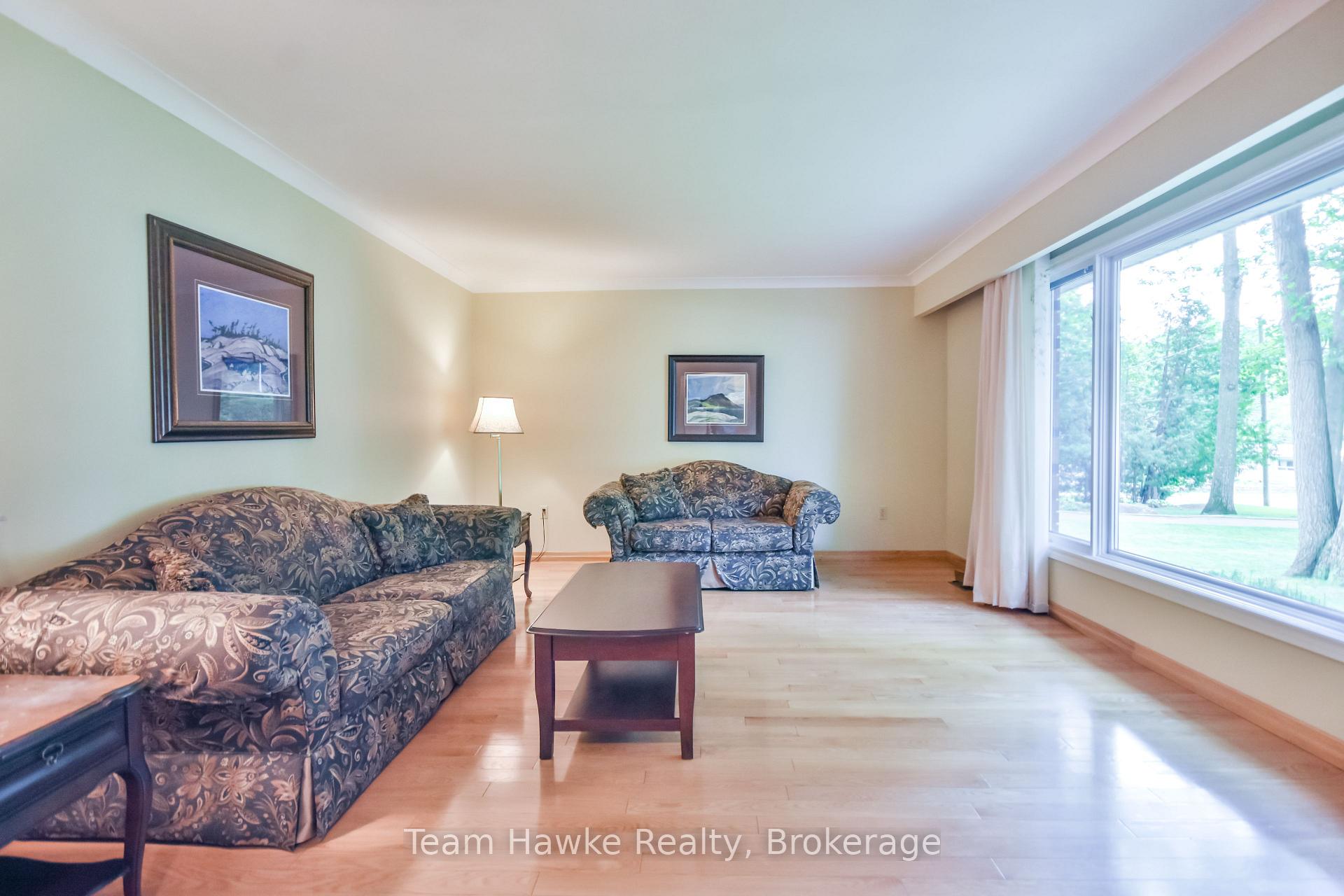 Photo 17 of 1262 Everton Road, Midland — HOMEH