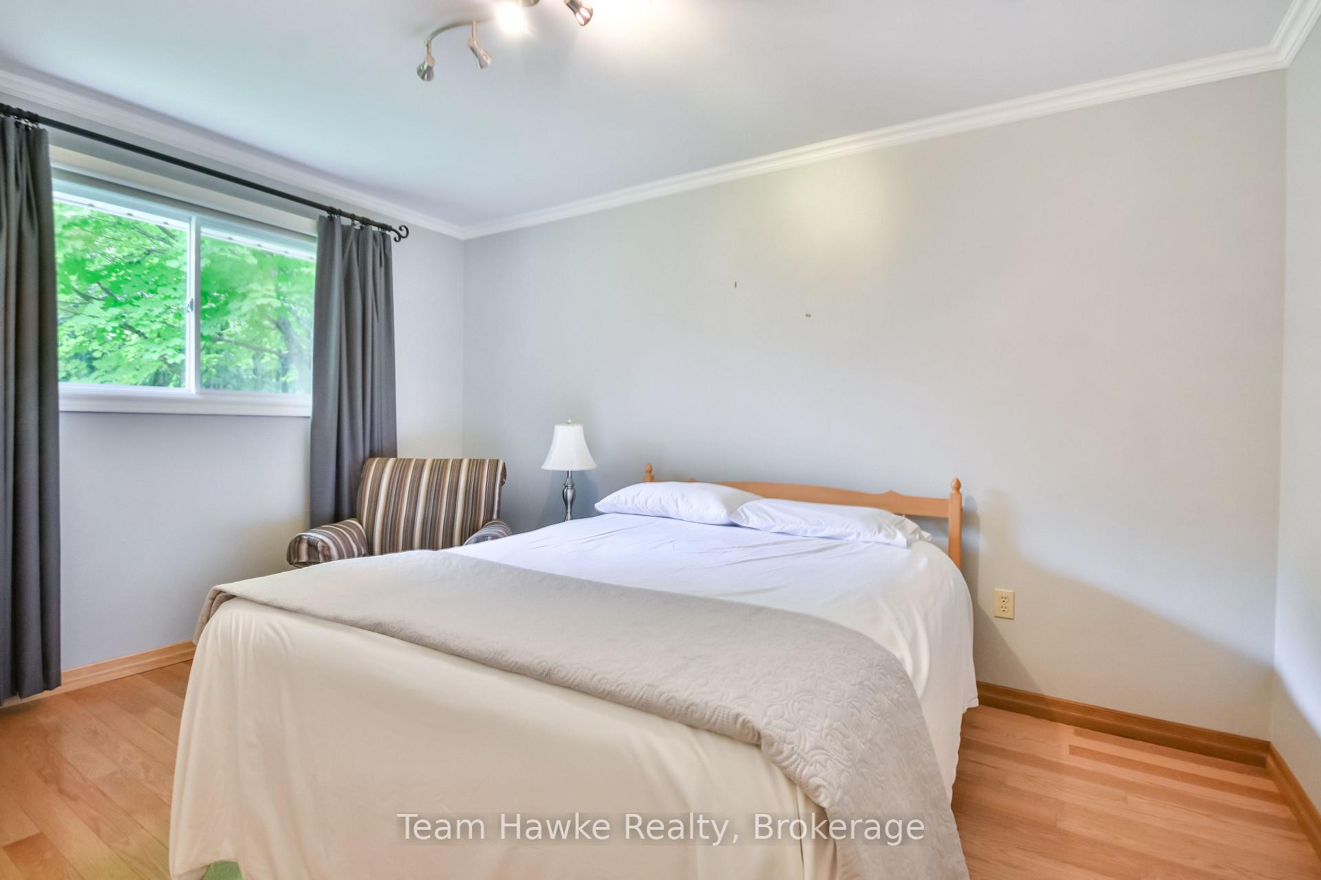 Photo 21 of 1262 Everton Road, Midland — HOMEH
