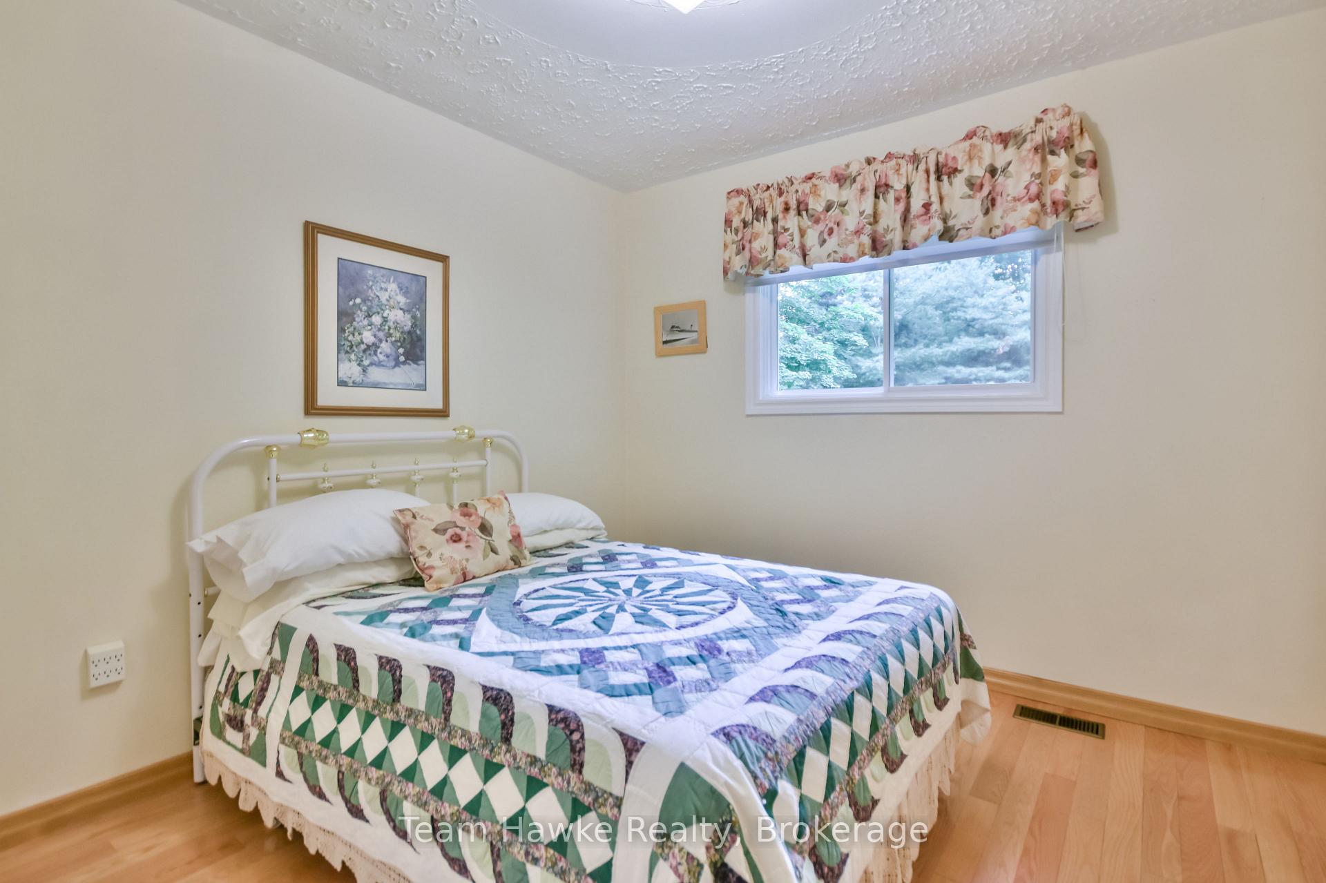 Photo 24 of 1262 Everton Road, Midland — HOMEH