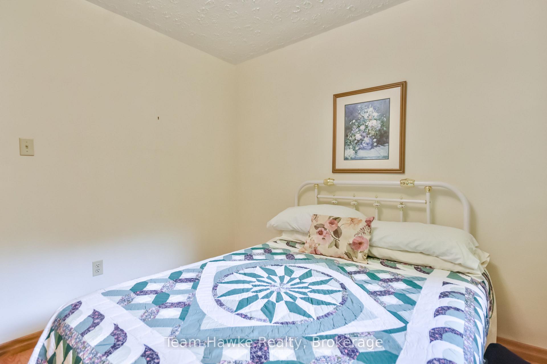 Photo 25 of 1262 Everton Road, Midland — HOMEH