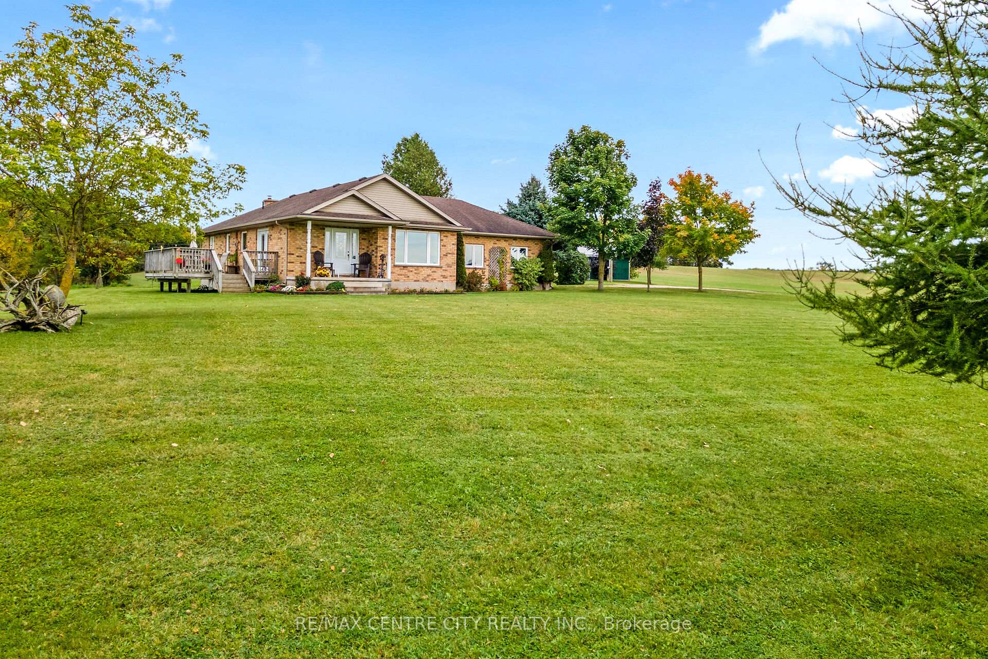 Photo 3 of 5481 Wellington 2 Road, Minto — HOMEH