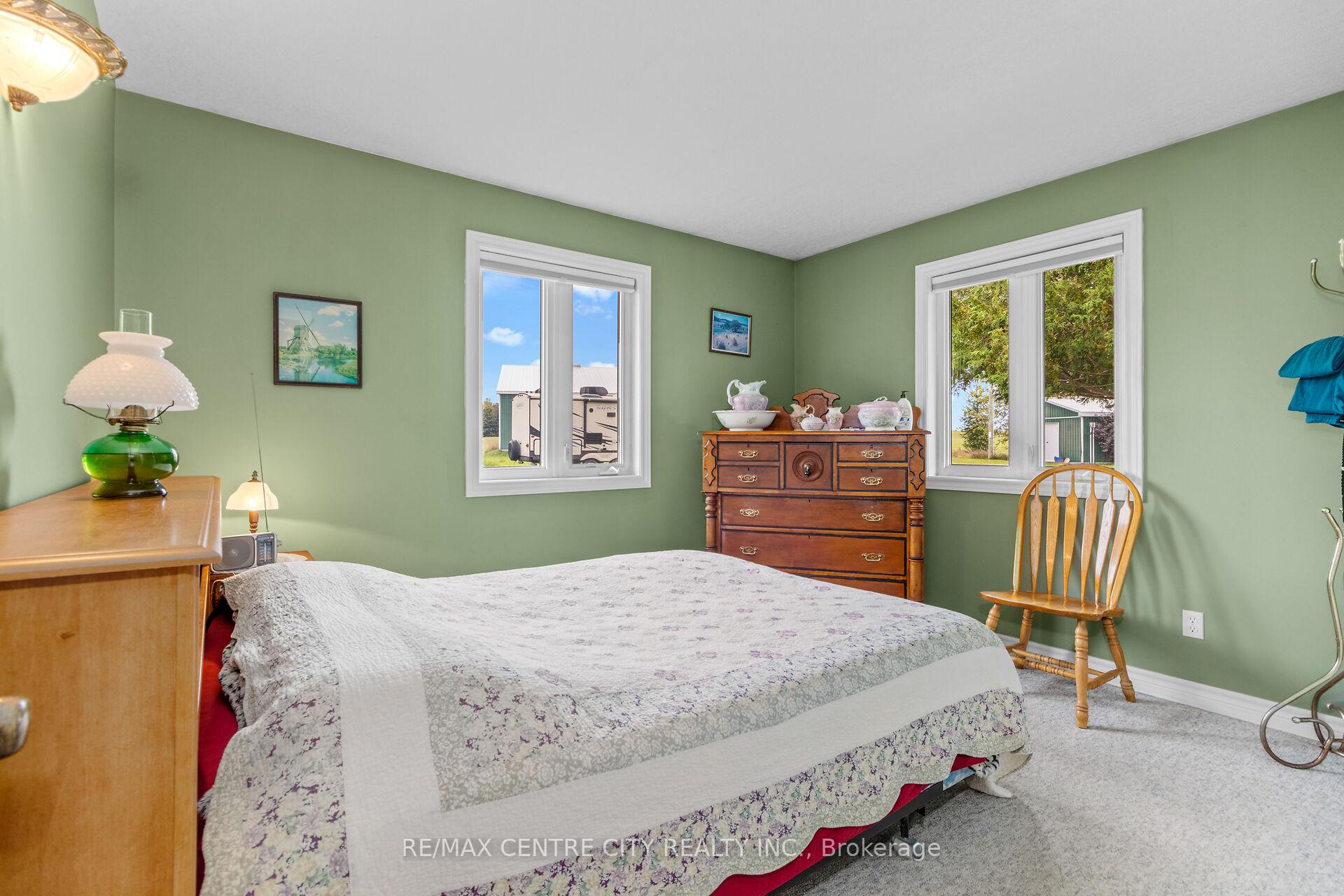 Photo 14 of 5481 Wellington 2 Road, Minto — HOMEH