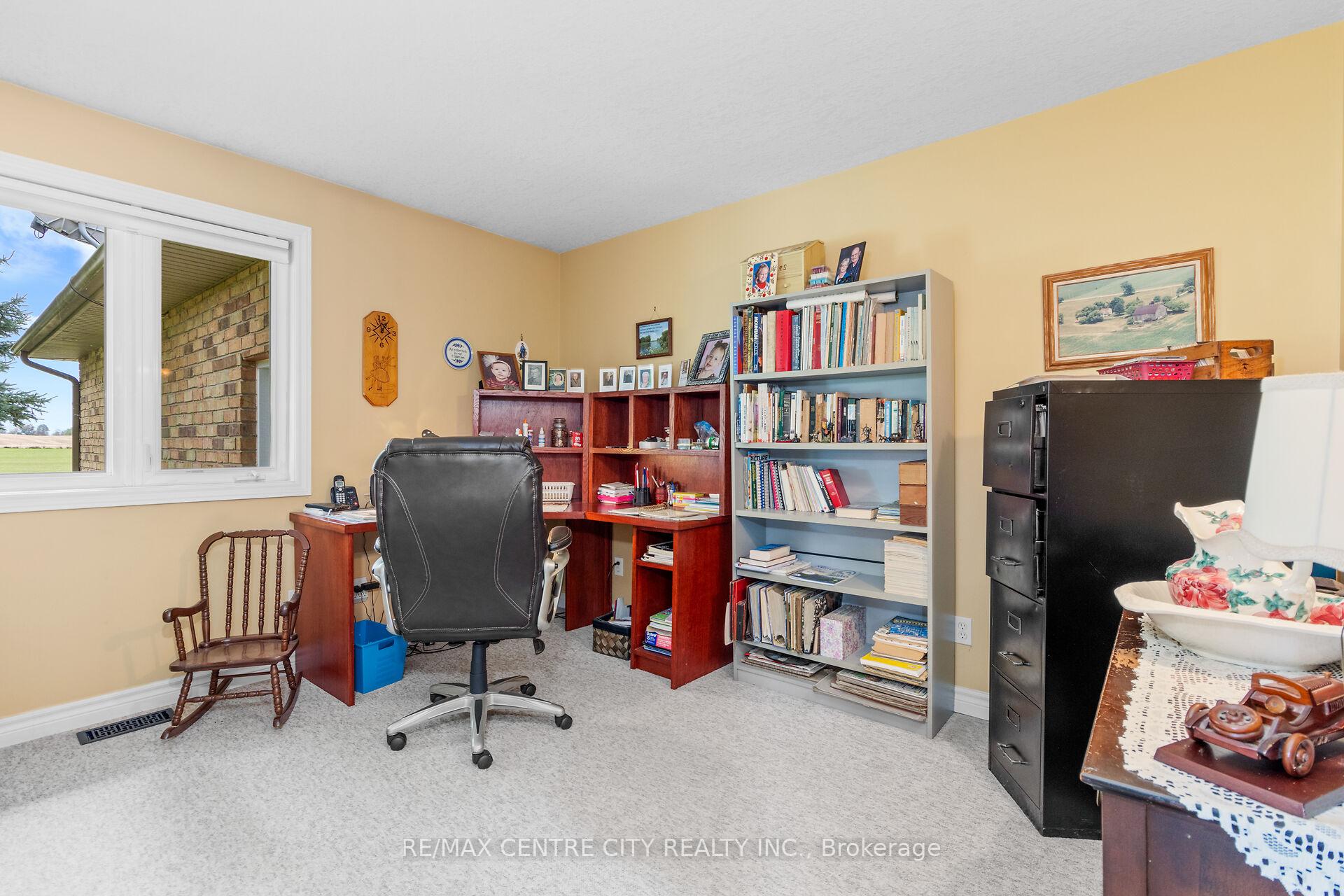 Photo 15 of 5481 Wellington 2 Road, Minto — HOMEH