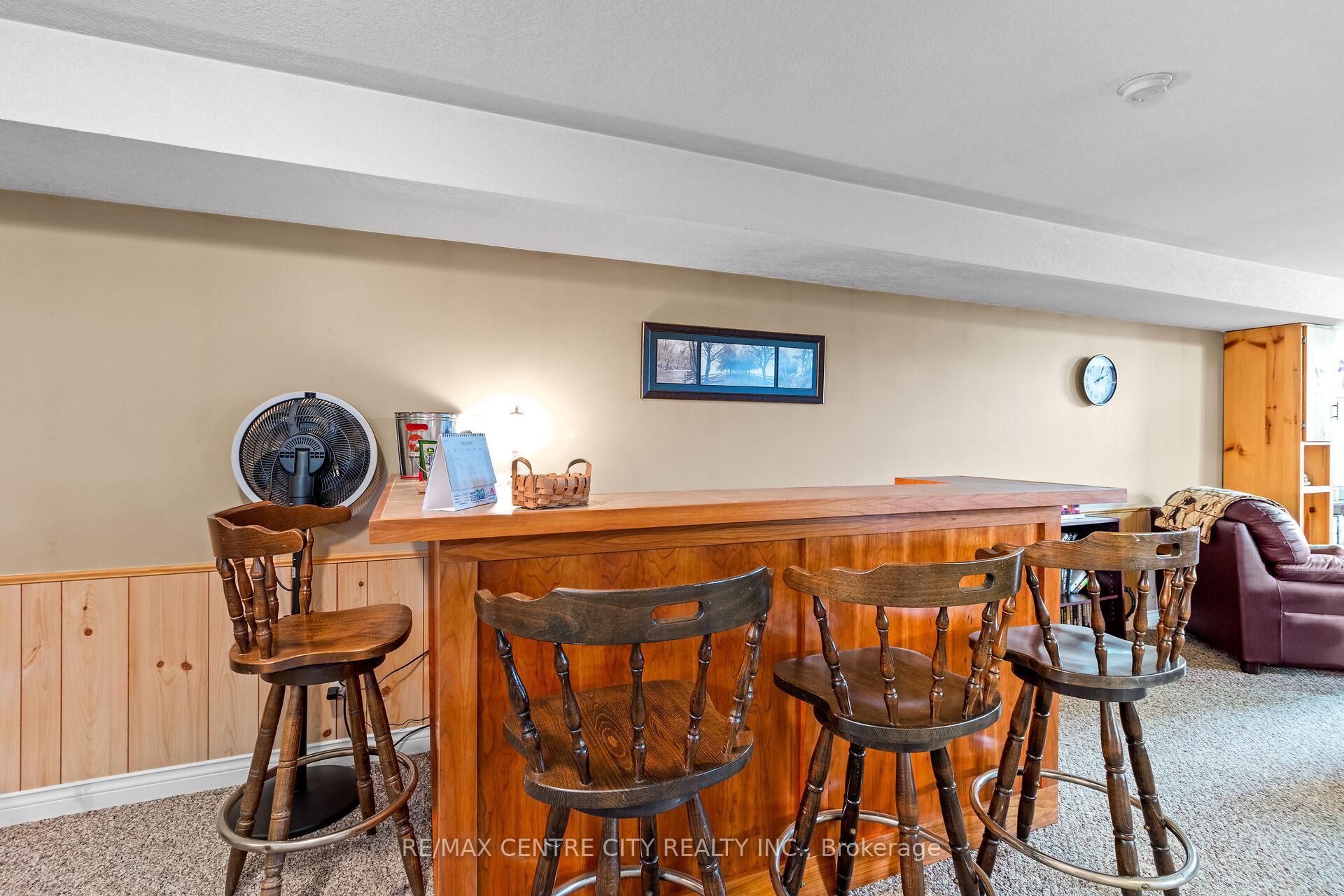 Photo 21 of 5481 Wellington 2 Road, Minto — HOMEH