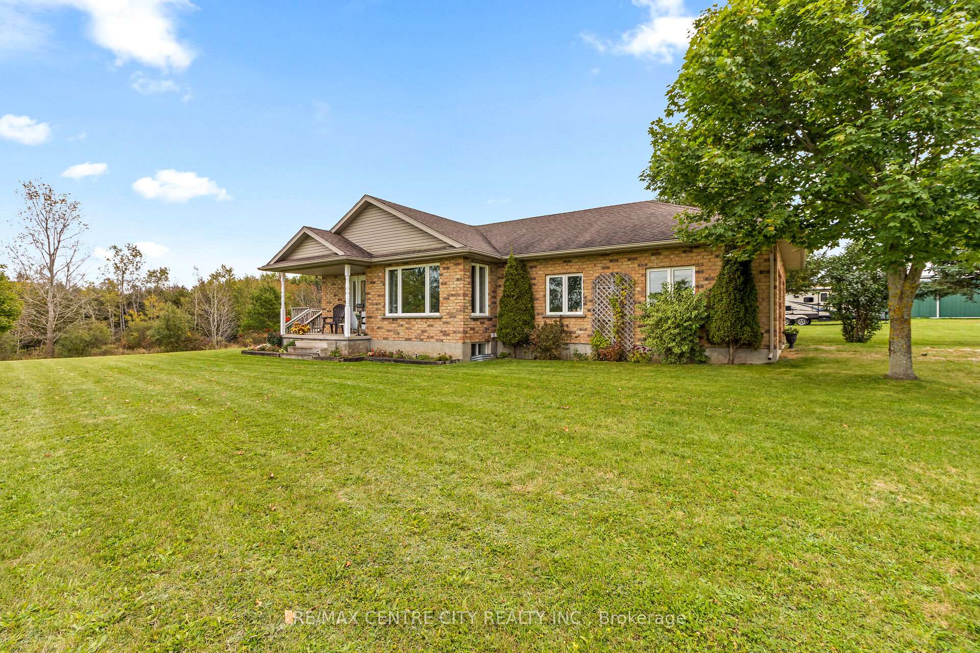 Photo 32 of 5481 Wellington 2 Road, Minto — HOMEH