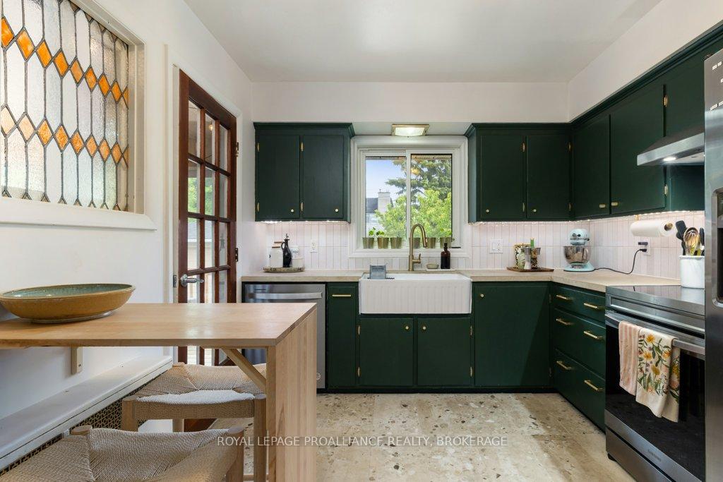 Photo 17 of 209 McMahon Avenue, Kingston, West of Sir John A. Blvd — HOMEH