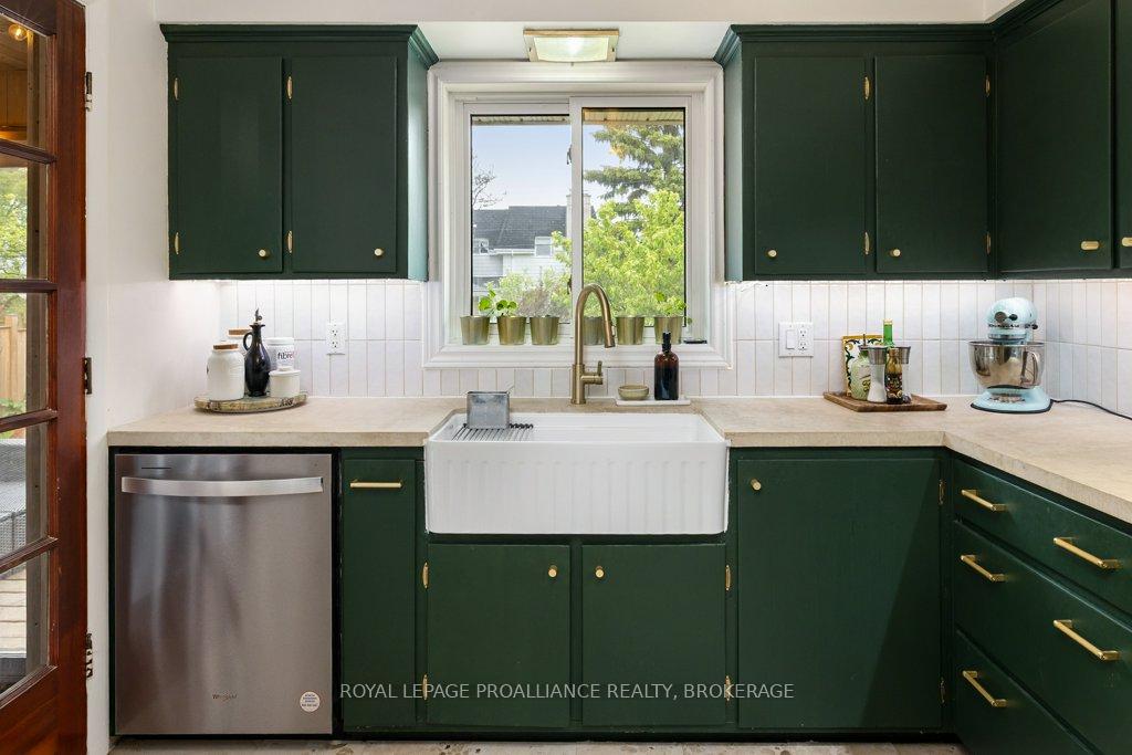Photo 18 of 209 McMahon Avenue, Kingston, West of Sir John A. Blvd — HOMEH
