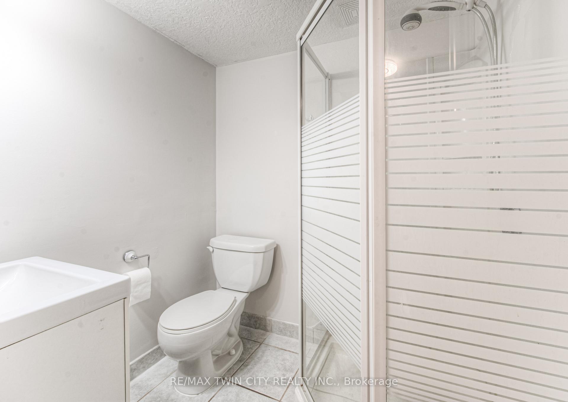 Photo 23 of 212 Doon Drive S, Kitchener — HOMEH