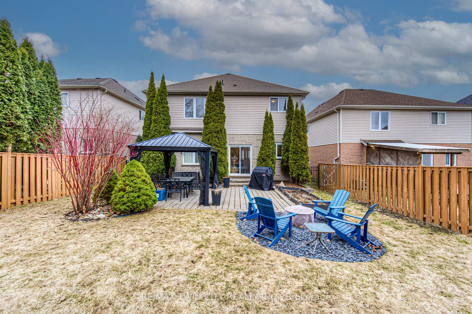 Photo 27 of 212 Doon Drive S, Kitchener — HOMEH