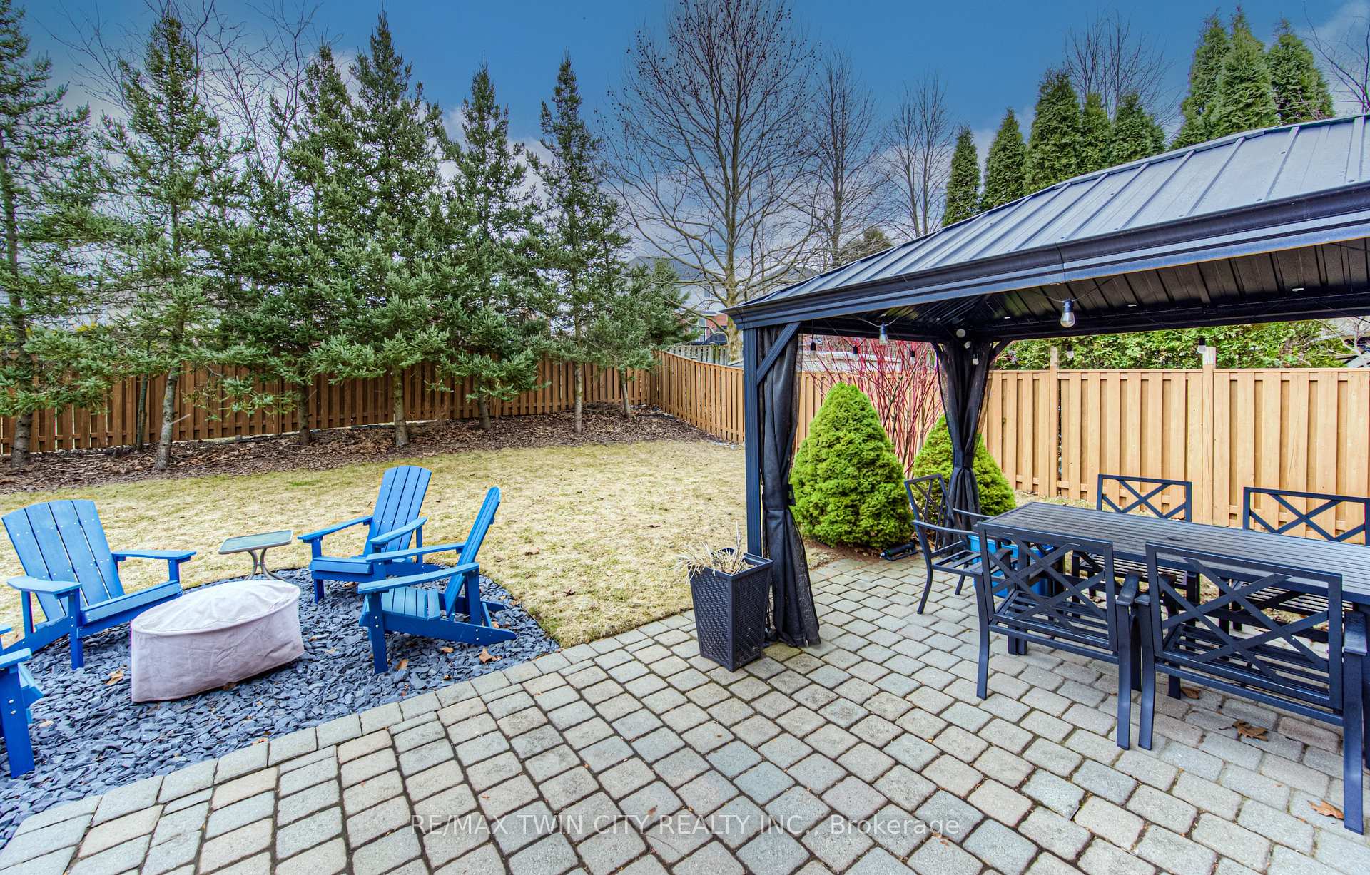 Photo 29 of 212 Doon Drive S, Kitchener — HOMEH