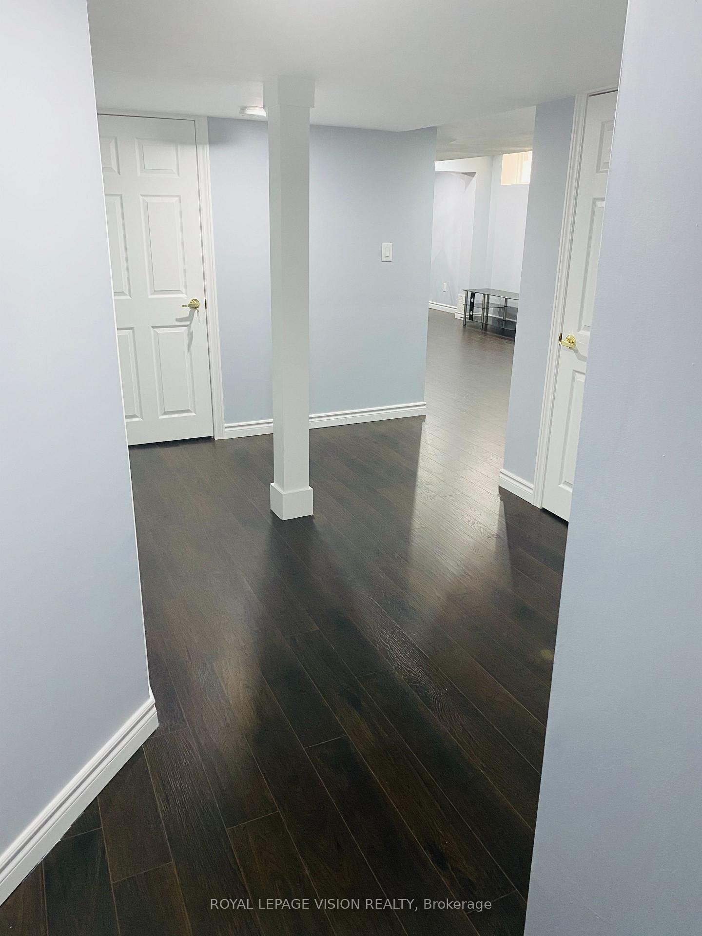 Photo 4 of 10 Germain Crescent, Markham, Box Grove — HOMEH