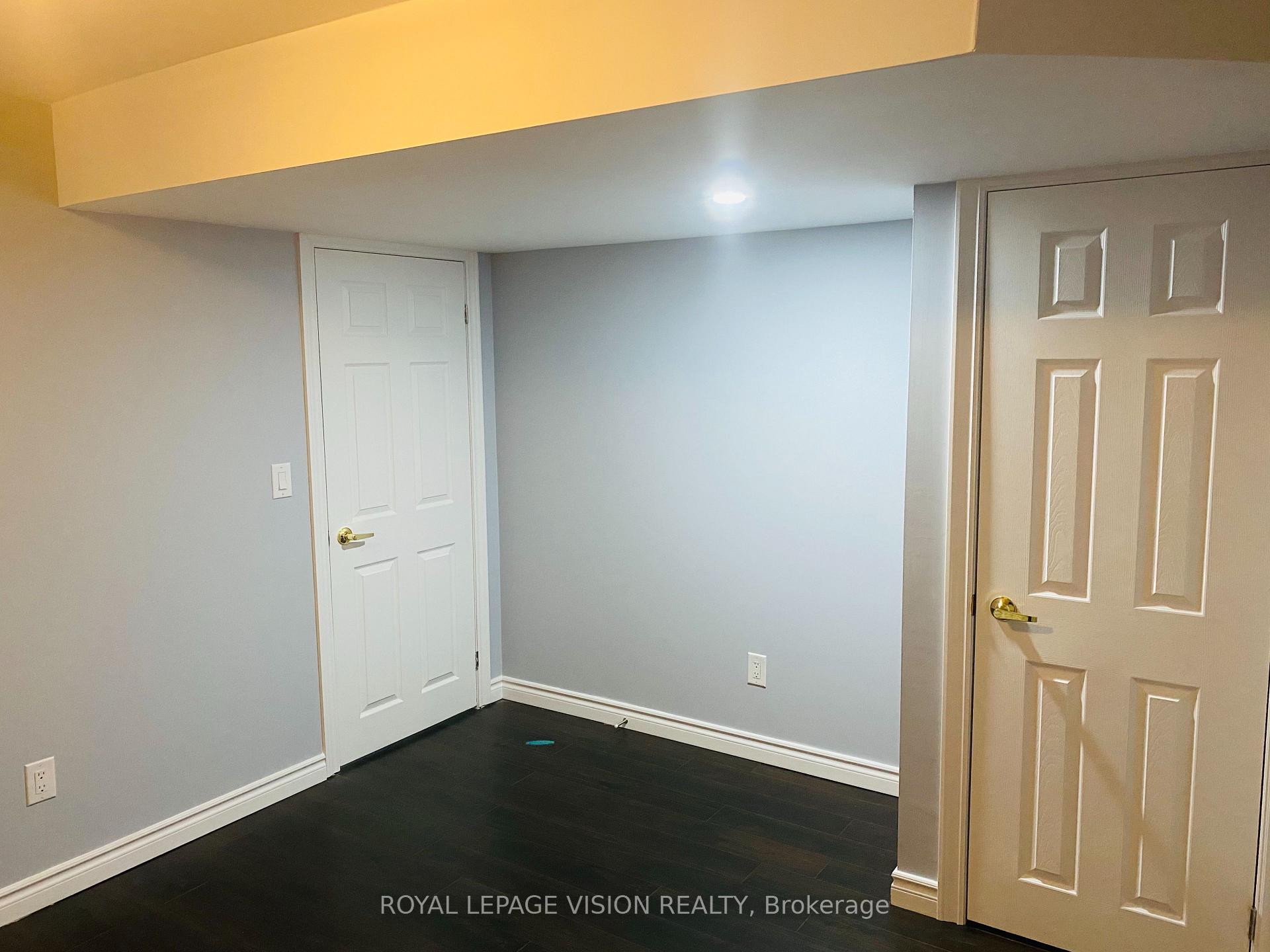 Photo 5 of 10 Germain Crescent, Markham, Box Grove — HOMEH