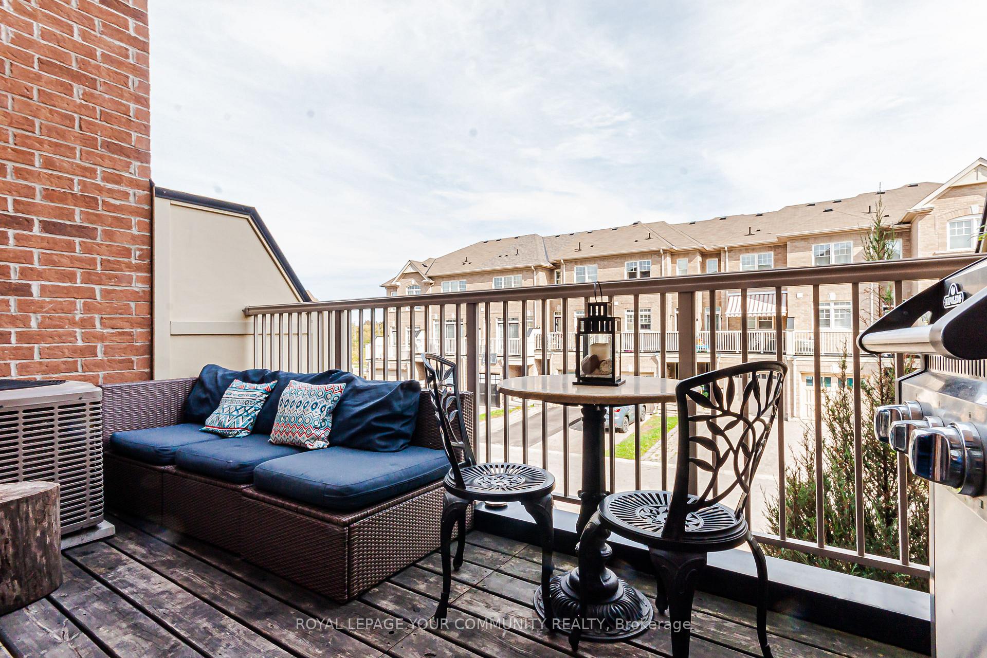 Photo 17 of 37 Gadani Drive, Markham, Greensborough — HOMEH