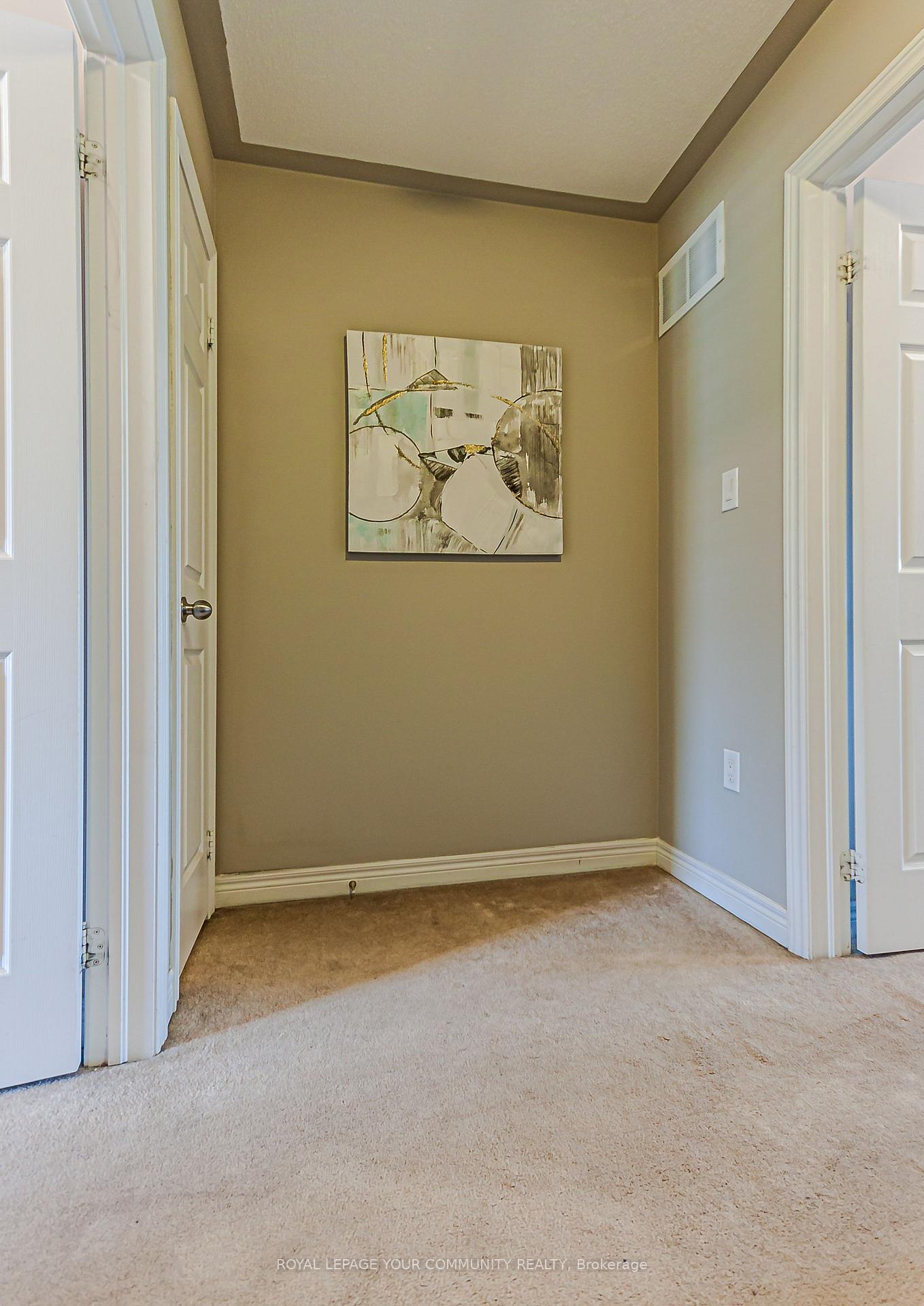 Photo 20 of 37 Gadani Drive, Markham, Greensborough — HOMEH