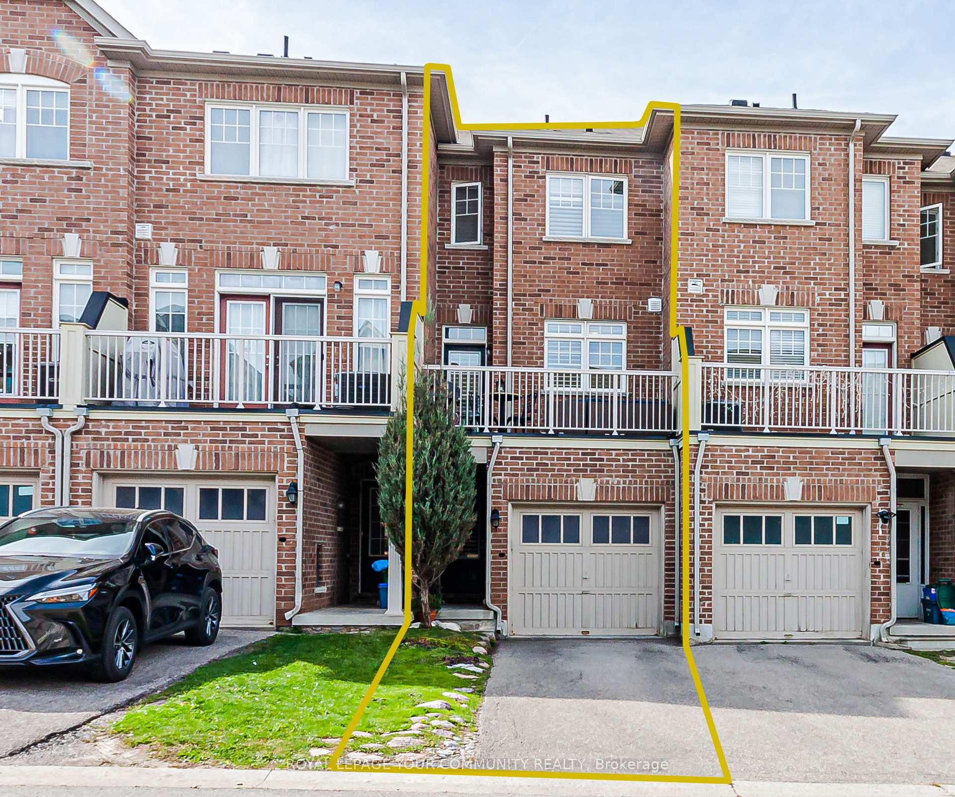 Photo 32 of 37 Gadani Drive, Markham, Greensborough — HOMEH