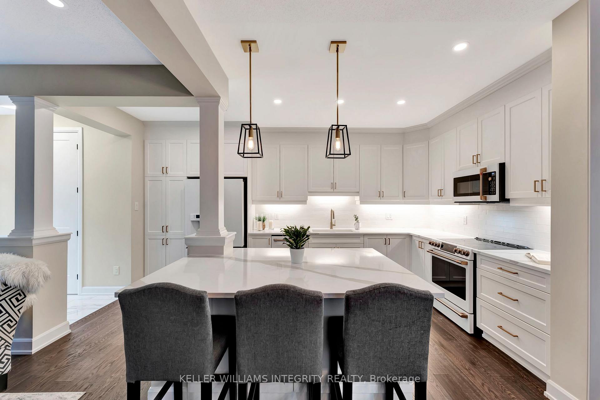 Photo 12 of 65 Baldcypress Way, Ottawa, Kanata - Emerald Meadows/Trailwest — HOMEH