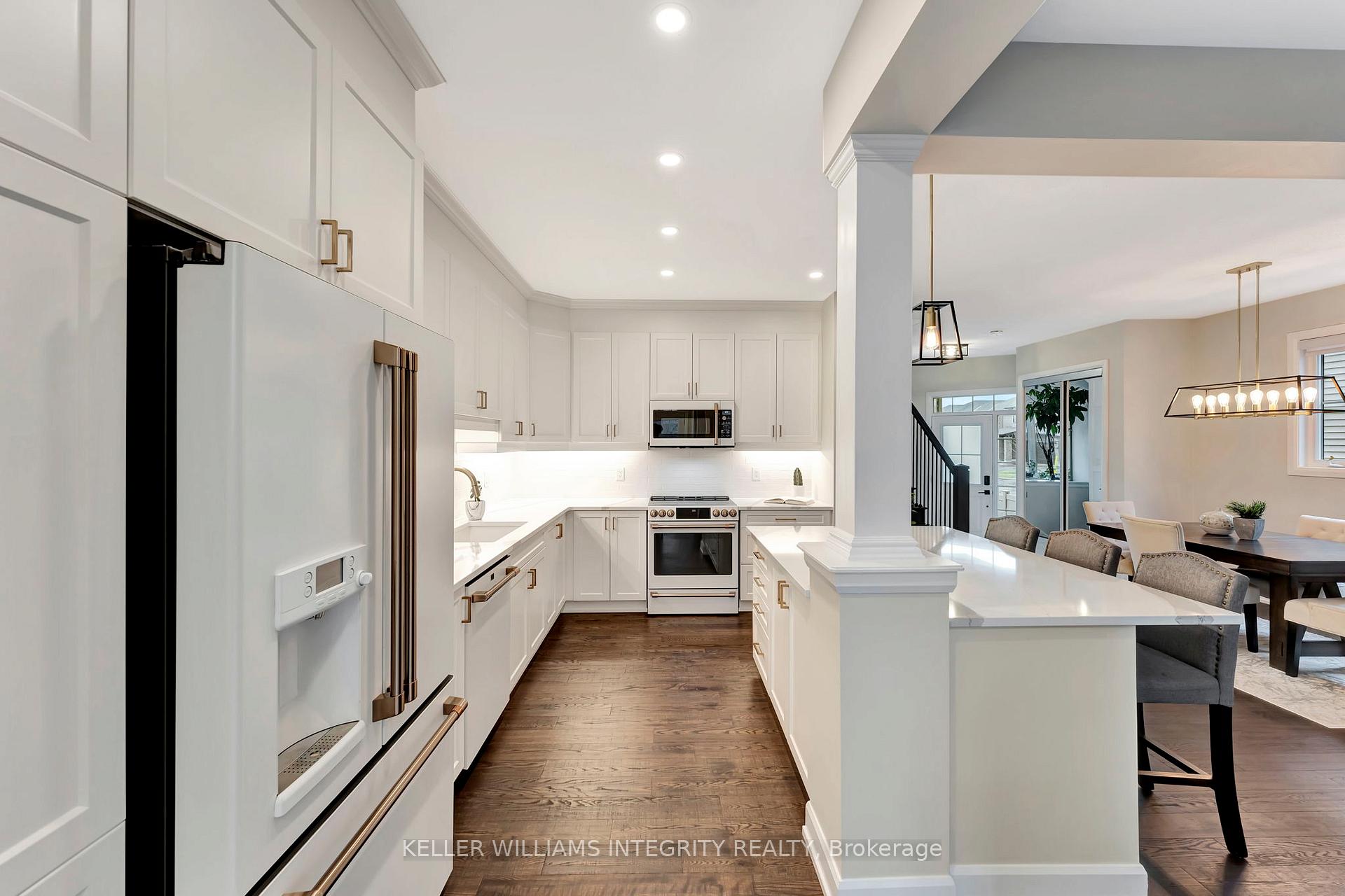 Photo 13 of 65 Baldcypress Way, Ottawa, Kanata - Emerald Meadows/Trailwest — HOMEH