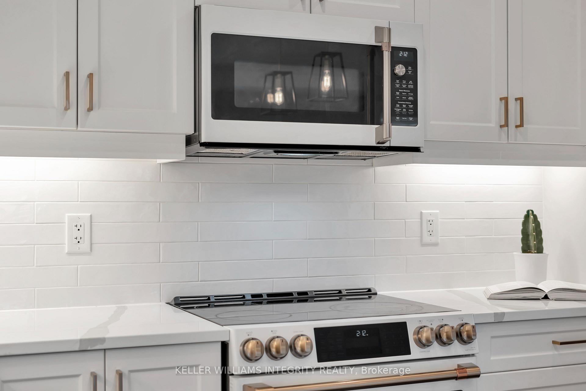 Photo 14 of 65 Baldcypress Way, Ottawa, Kanata - Emerald Meadows/Trailwest — HOMEH