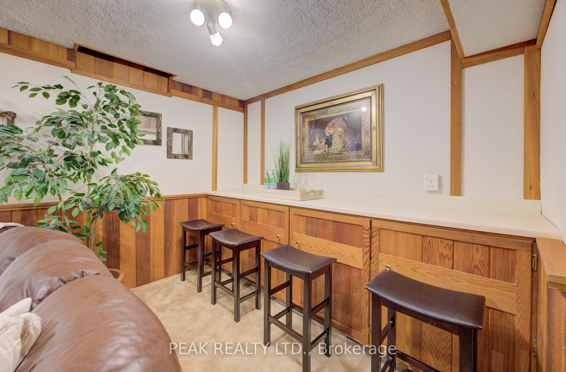 Photo 37 of 19 Old Park Lane, Kitchener — HOMEH