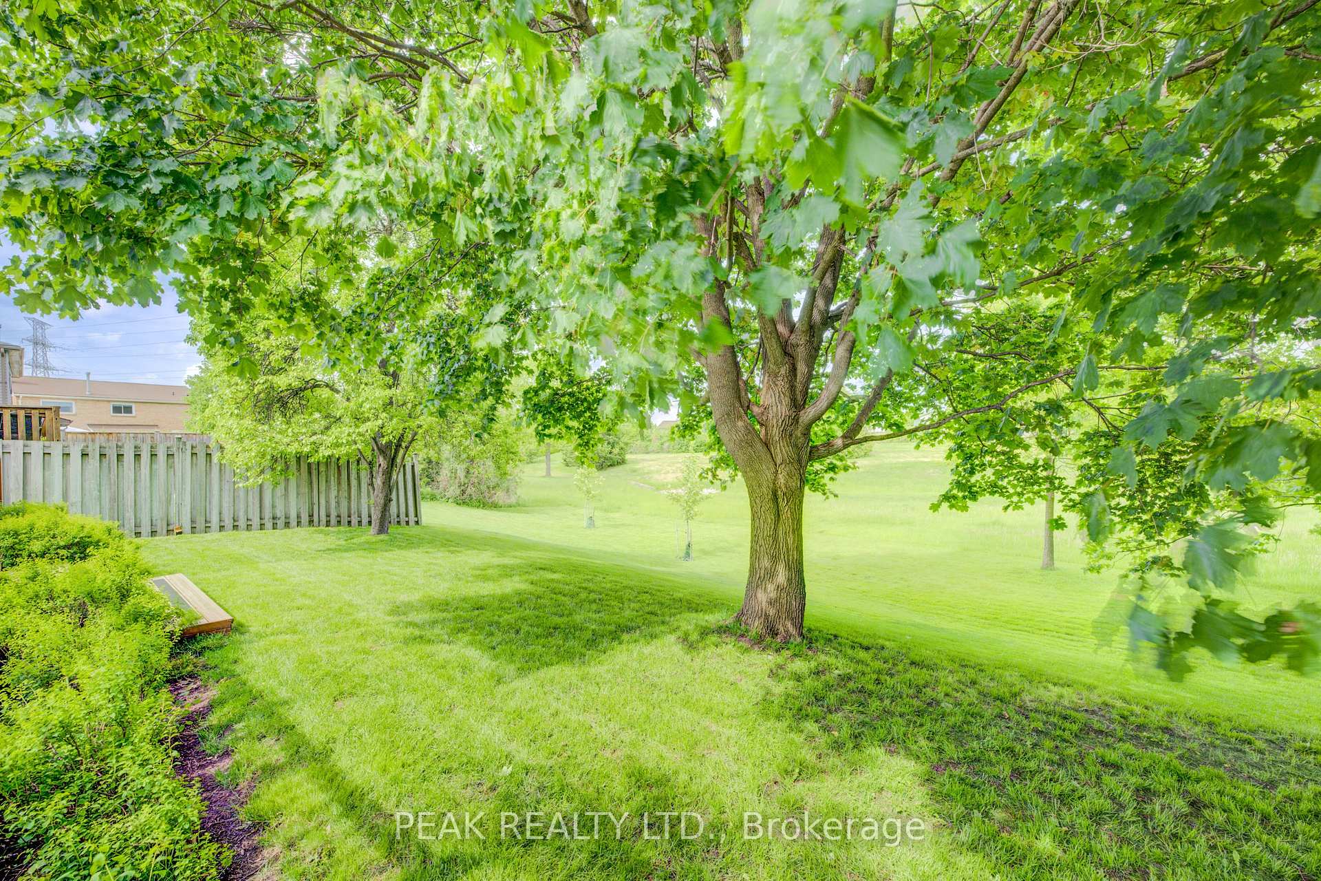 Photo 43 of 19 Old Park Lane, Kitchener — HOMEH