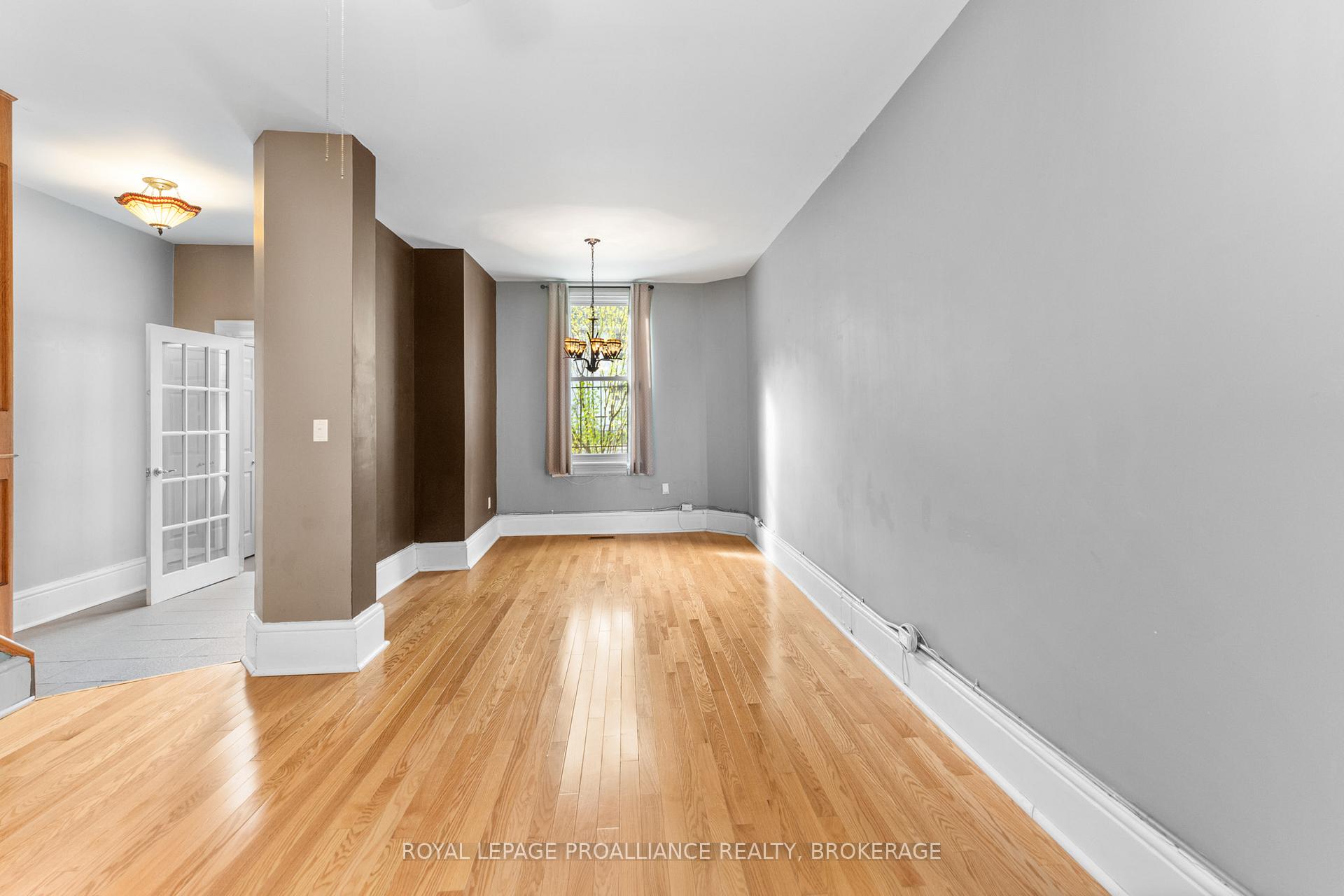 Photo 6 of 153 Montreal Street, Kingston, East of Sir John A. Blvd — HOMEH