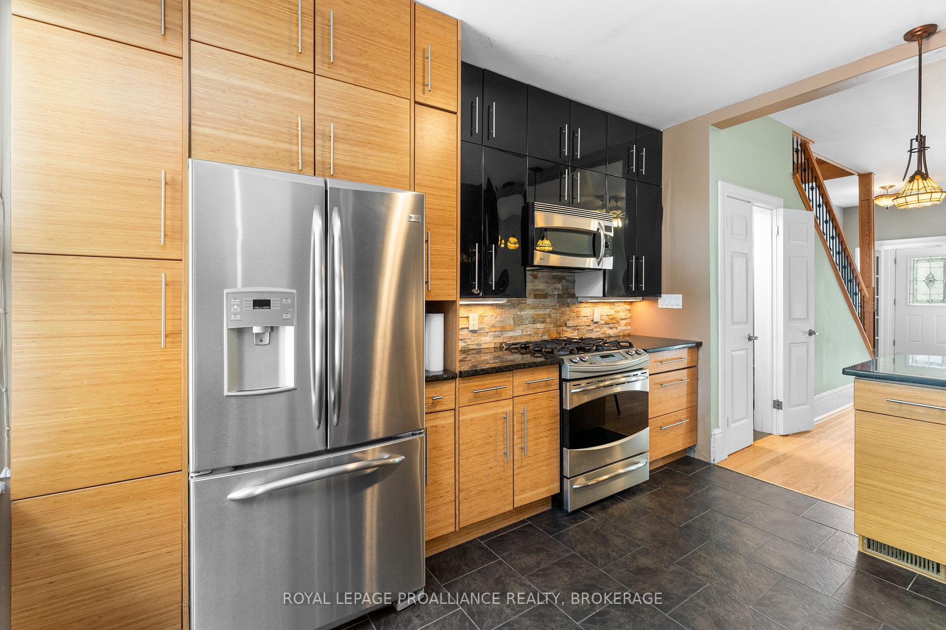Photo 15 of 153 Montreal Street, Kingston, East of Sir John A. Blvd — HOMEH