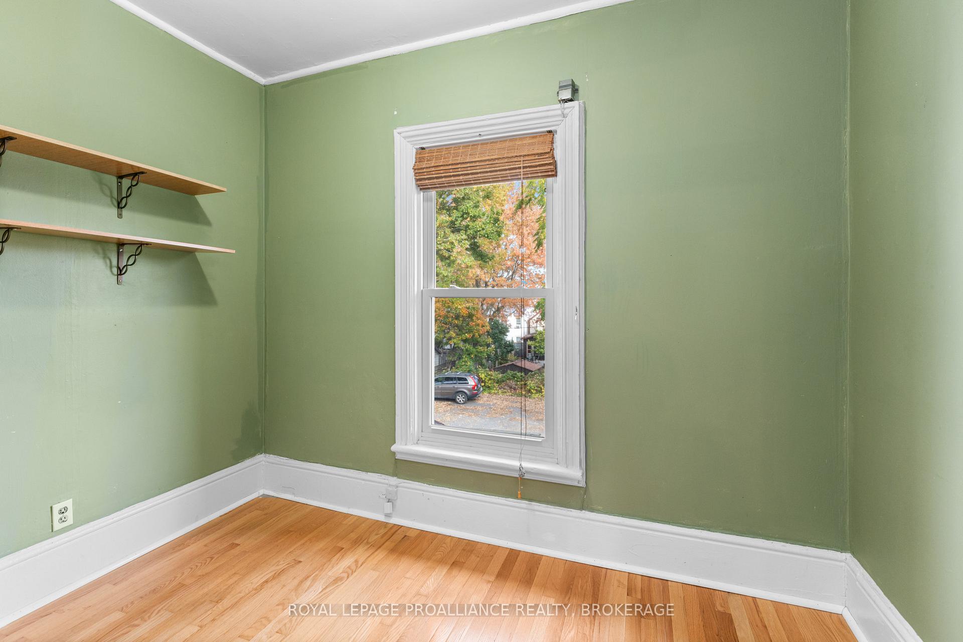 Photo 20 of 153 Montreal Street, Kingston, East of Sir John A. Blvd — HOMEH