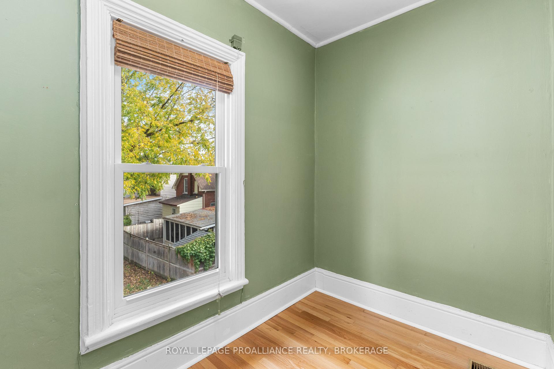 Photo 22 of 153 Montreal Street, Kingston, East of Sir John A. Blvd — HOMEH