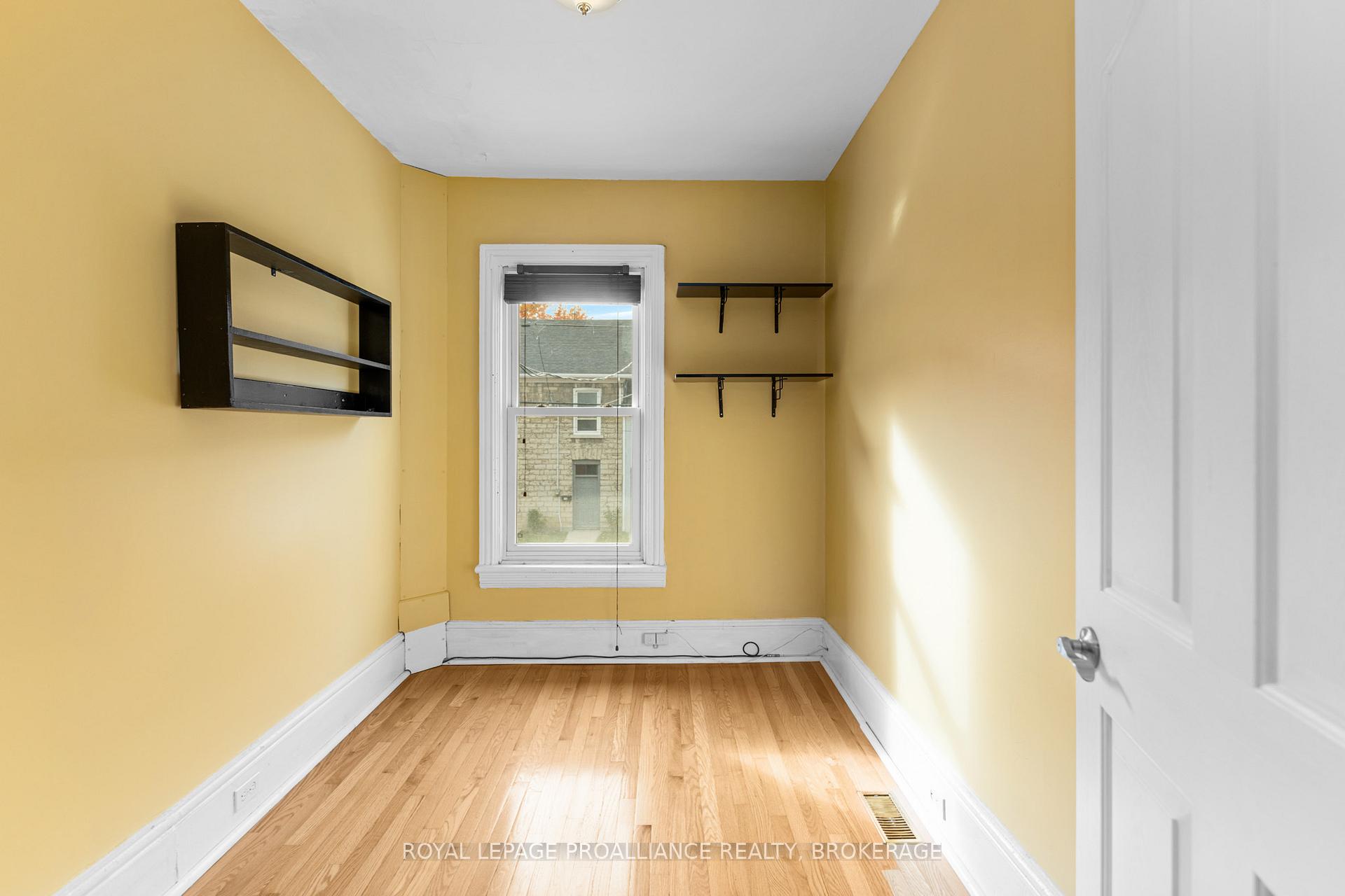 Photo 24 of 153 Montreal Street, Kingston, East of Sir John A. Blvd — HOMEH