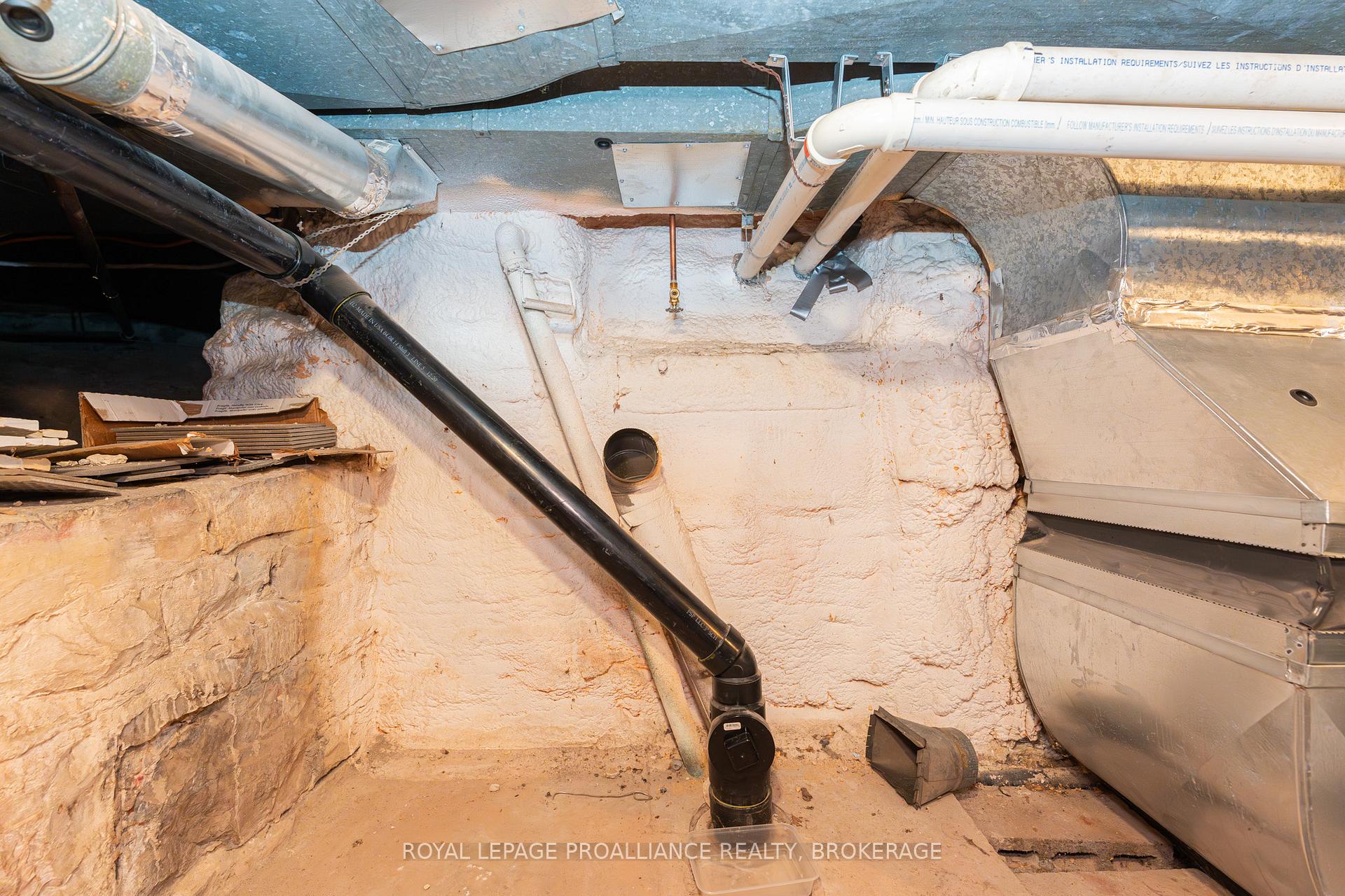 Photo 42 of 153 Montreal Street, Kingston, East of Sir John A. Blvd — HOMEH