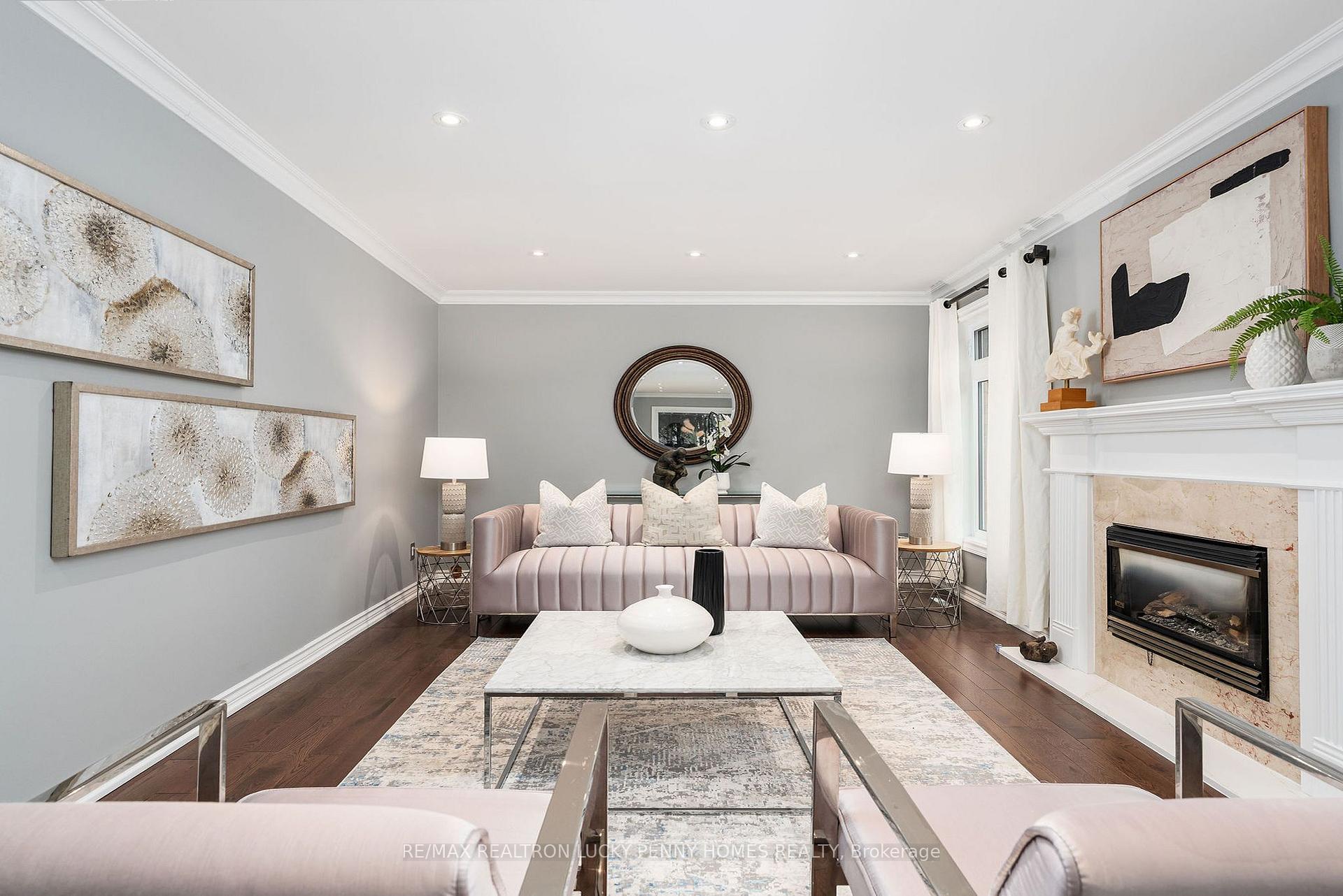 Photo 12 of 124 Aitken Circle, Markham, Unionville — HOMEH