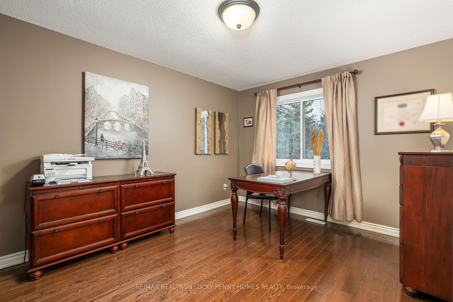 Photo 25 of 124 Aitken Circle, Markham, Unionville — HOMEH