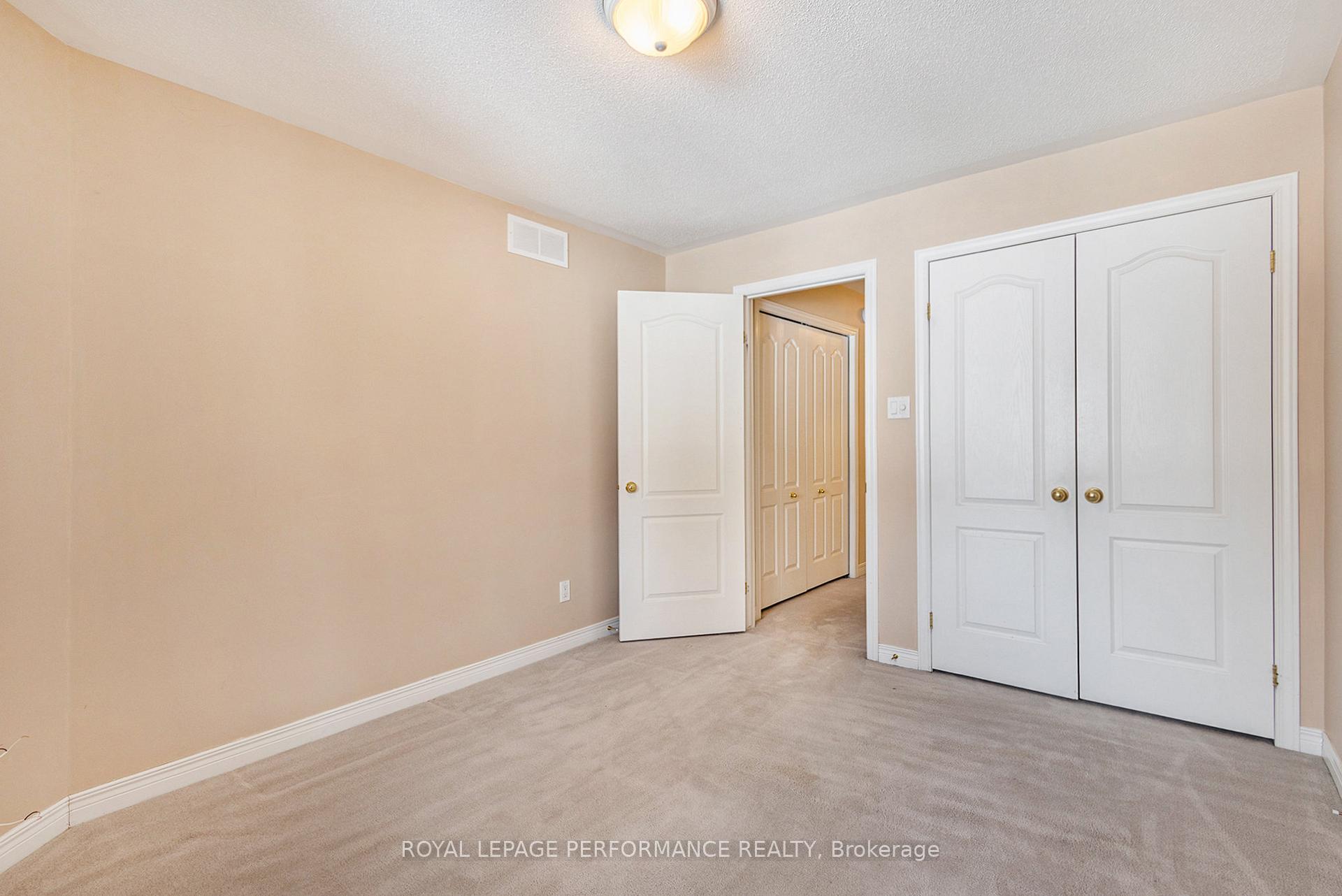 Photo 17 of 45 Coulson Court, Ottawa, Kanata - Kanata Lakes/Heritage Hills — HOMEH