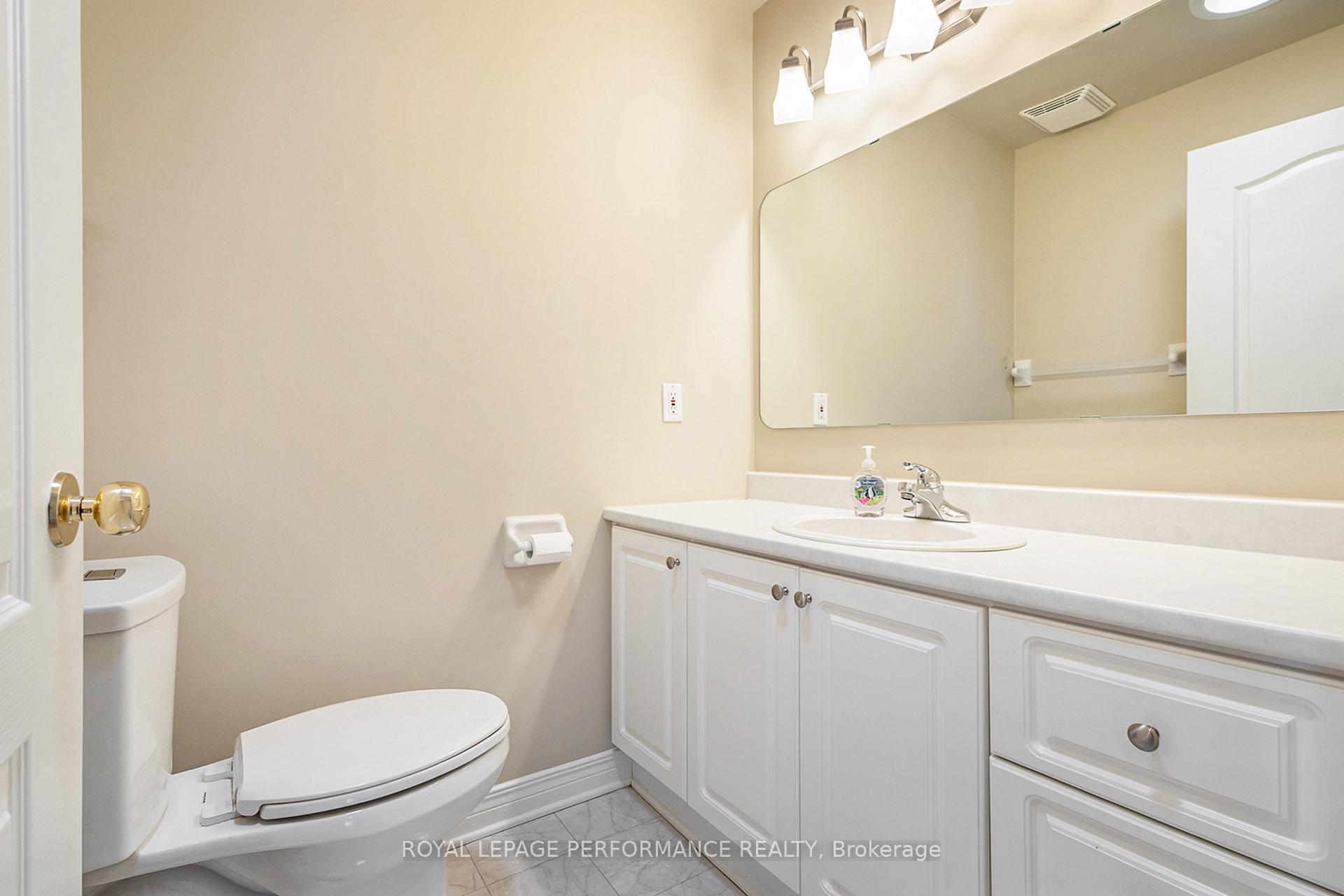 Photo 19 of 45 Coulson Court, Ottawa, Kanata - Kanata Lakes/Heritage Hills — HOMEH
