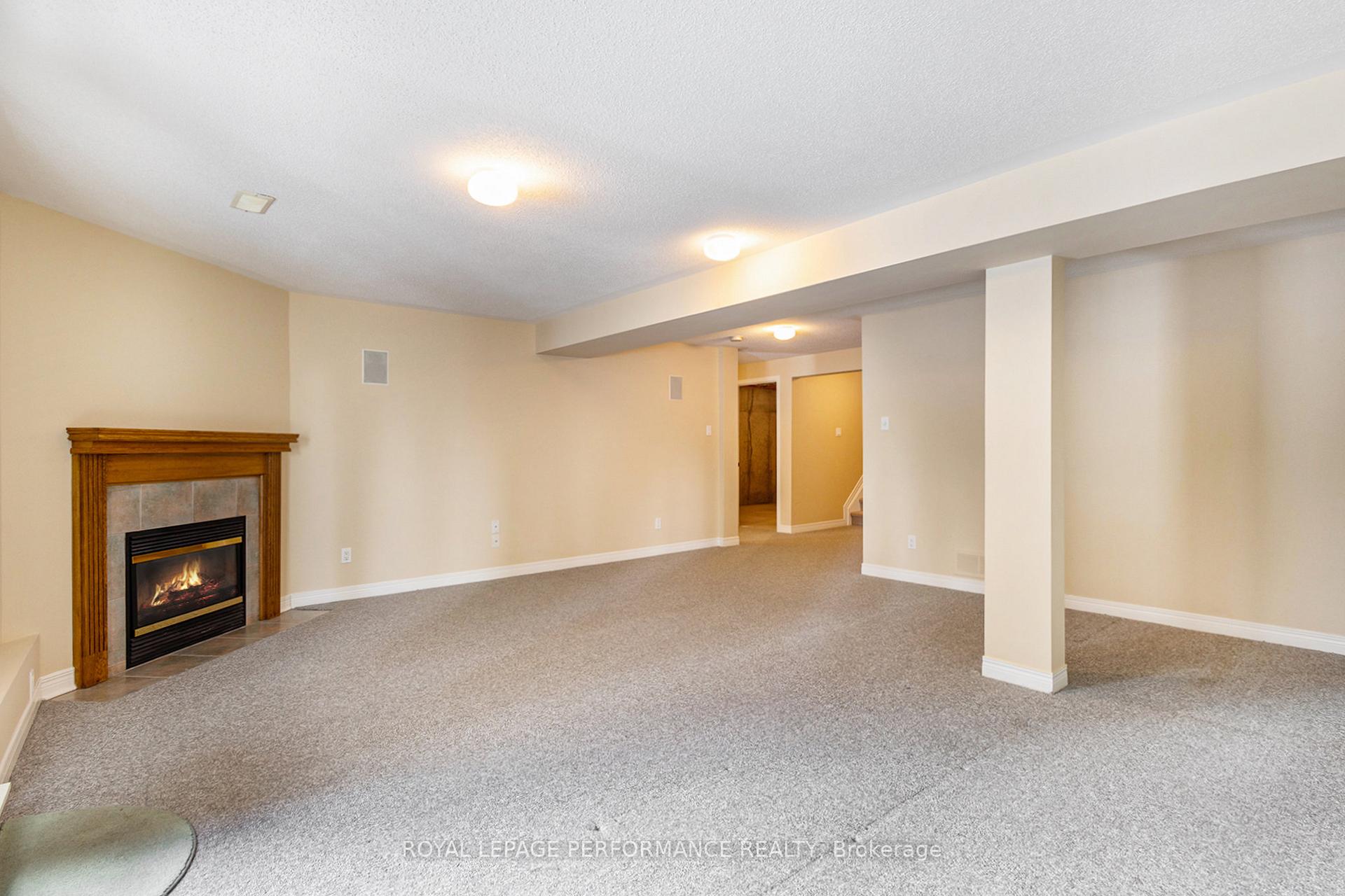 Photo 21 of 45 Coulson Court, Ottawa, Kanata - Kanata Lakes/Heritage Hills — HOMEH