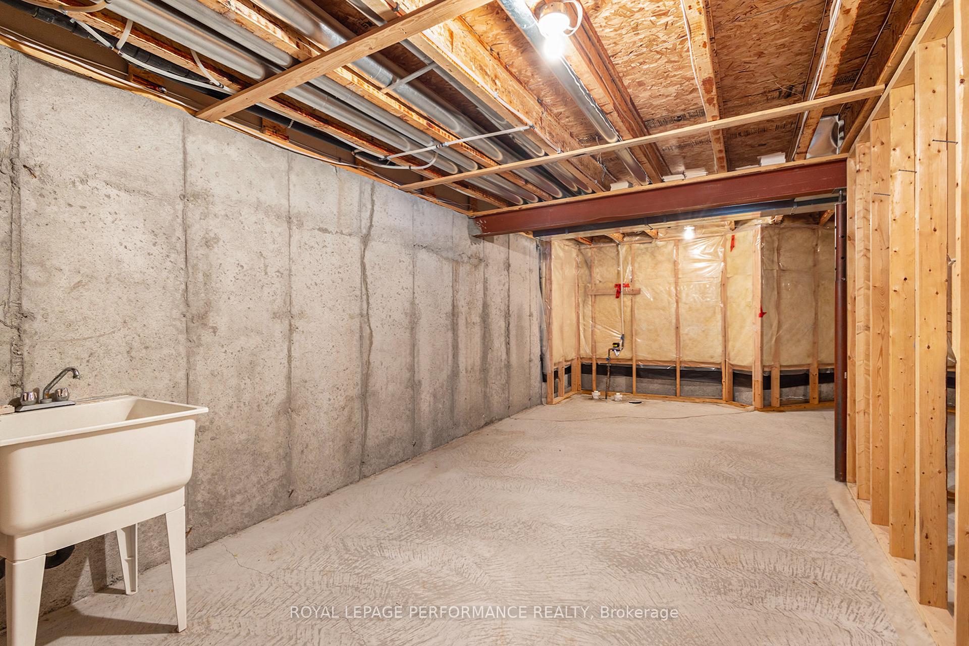 Photo 24 of 45 Coulson Court, Ottawa, Kanata - Kanata Lakes/Heritage Hills — HOMEH