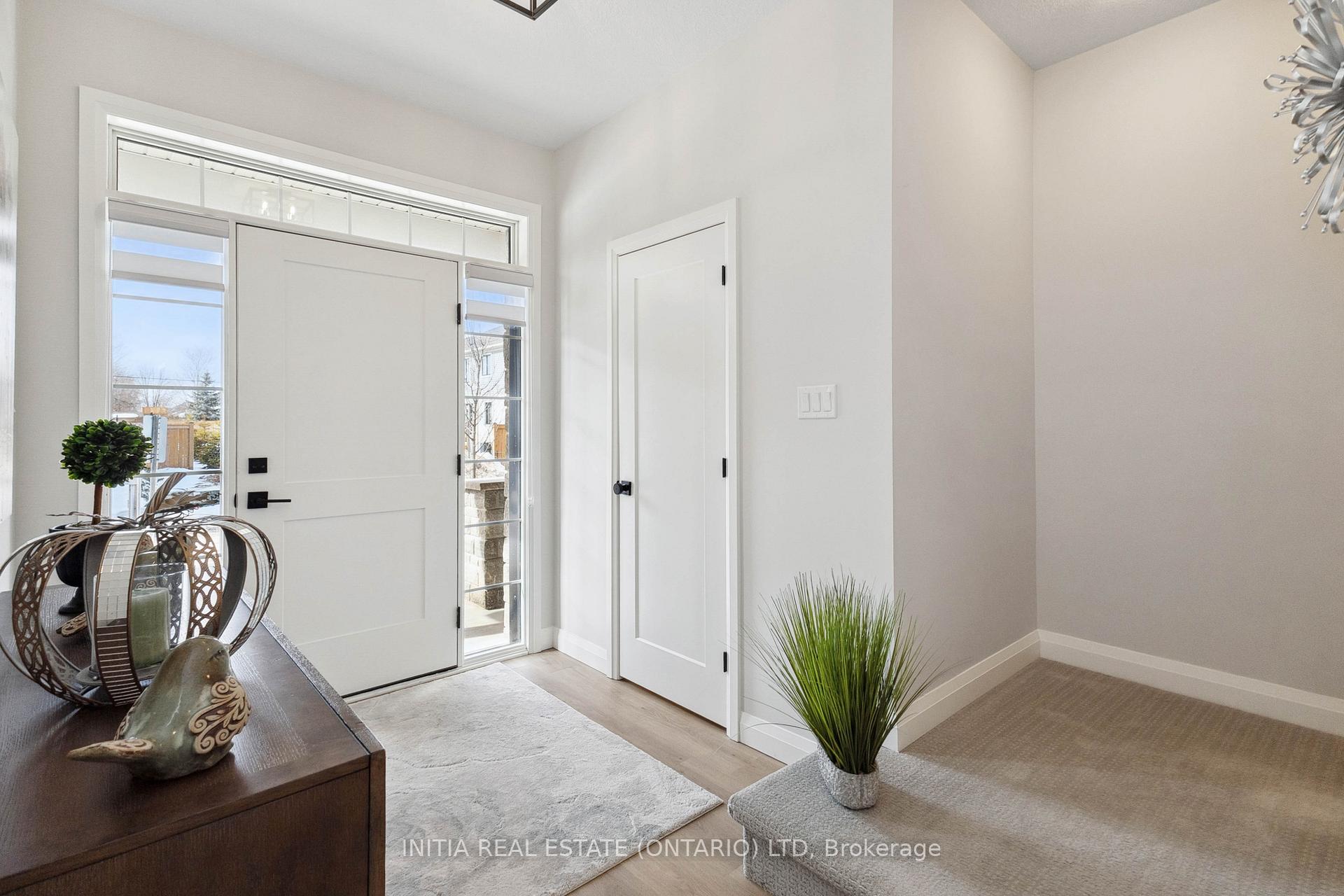 Photo 5 of Unit 110, 93 Stonefield Lane, Middlesex Centre, Ilderton — HOMEH